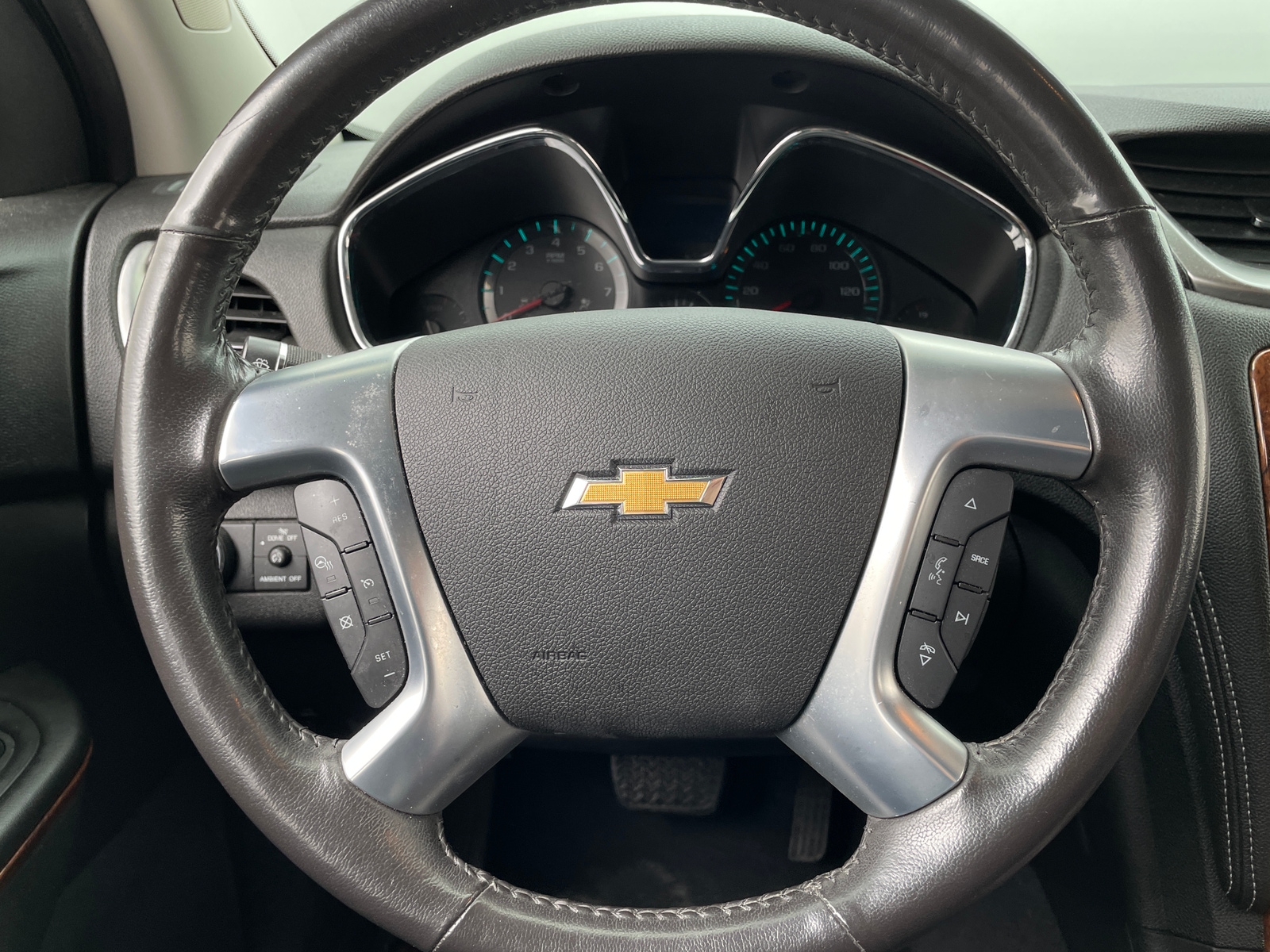 Thumbnail: 2014 Chevrolet Traverse - 4