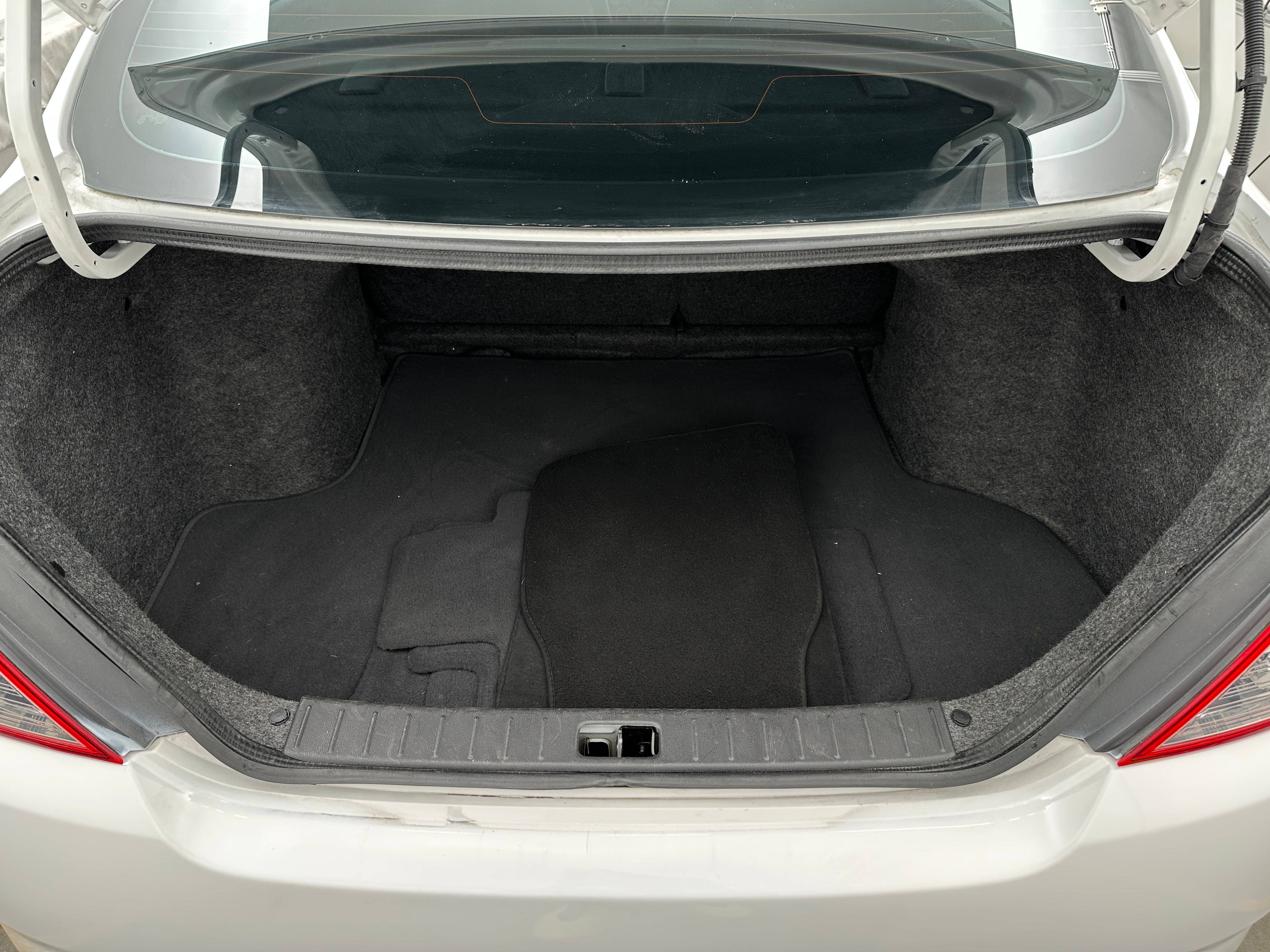 2018 Nissan Versa SV 7