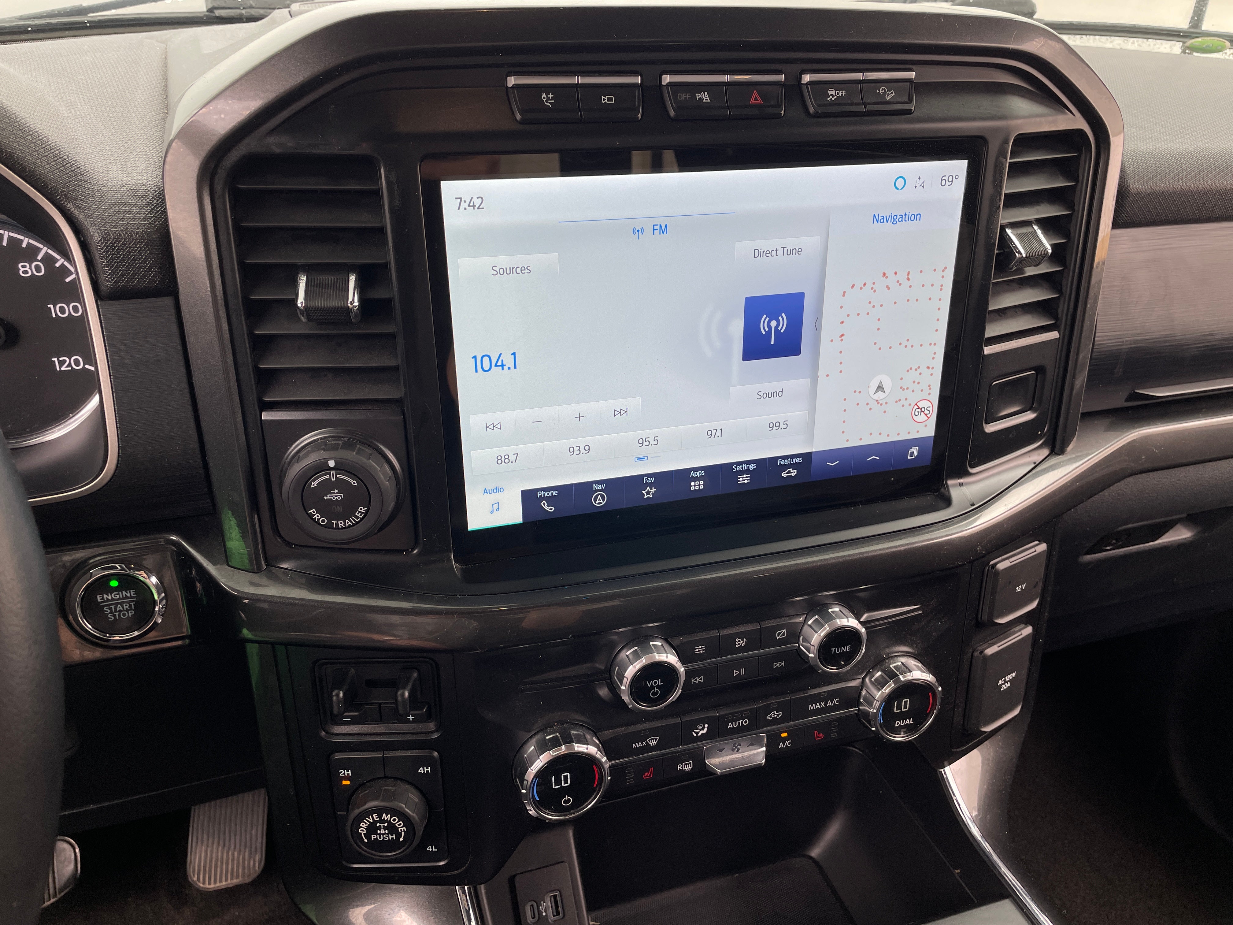 2021 Ford Econoline E-150 4