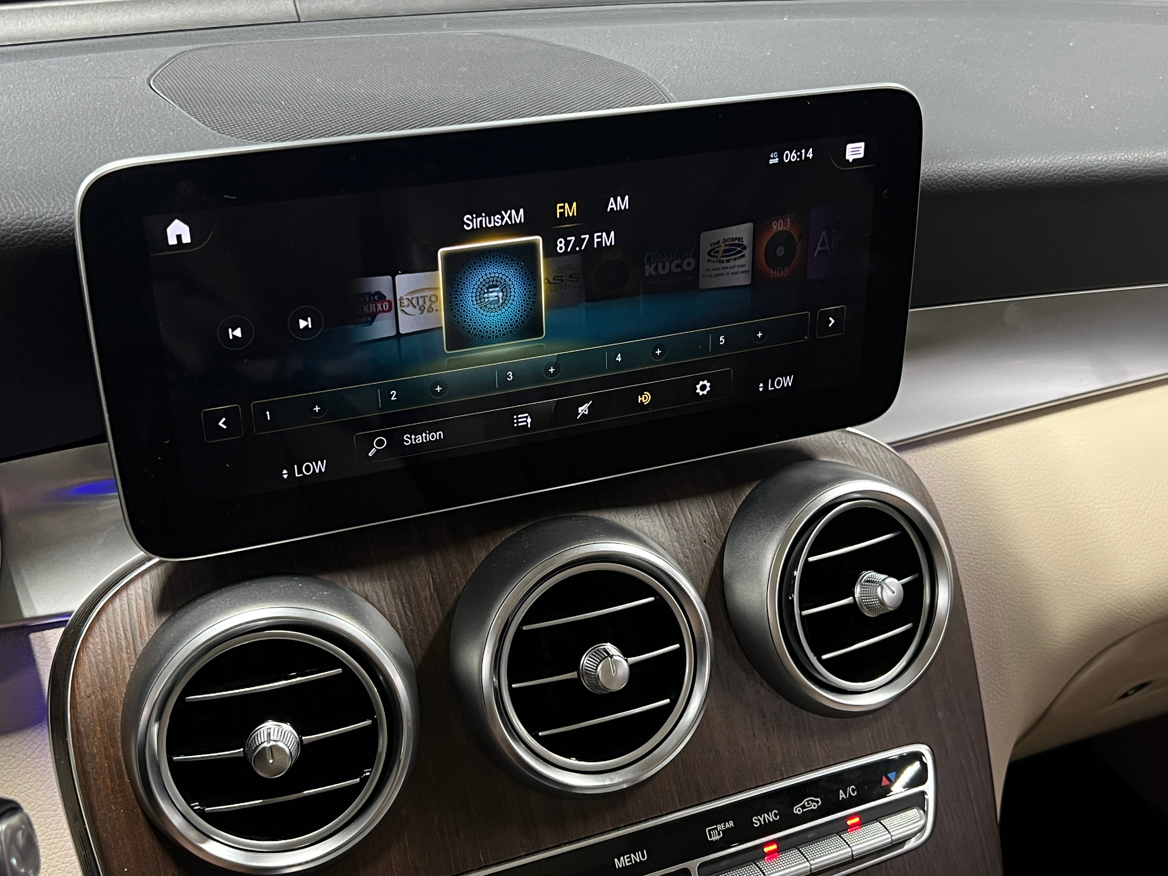 2020 Mercedes-Benz GLC 300 3