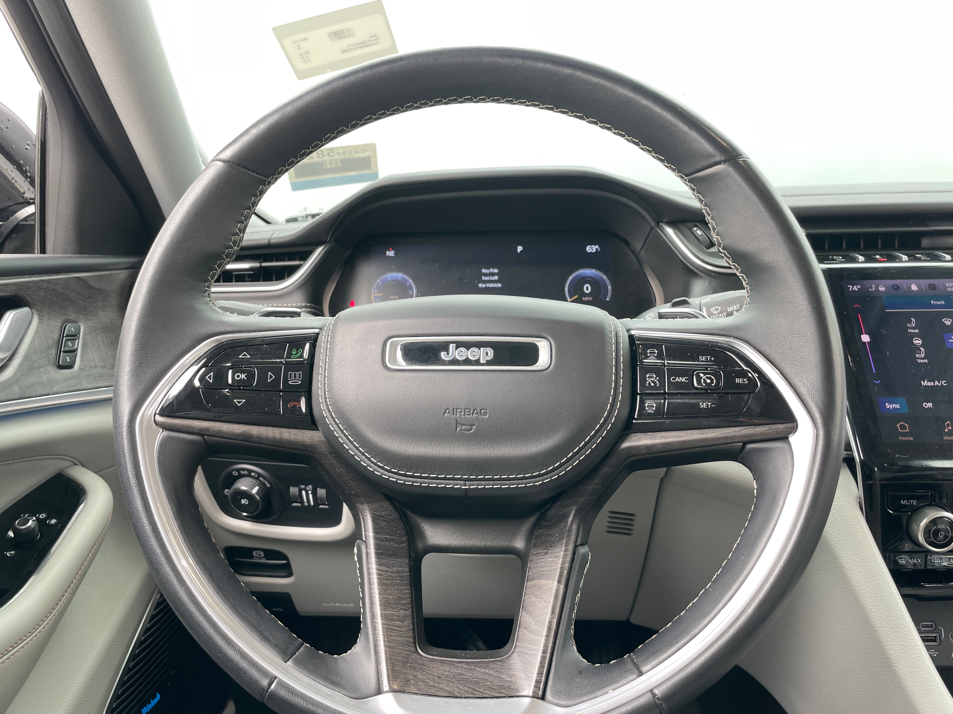 2021 Jeep Grand Cherokee L Overland 4