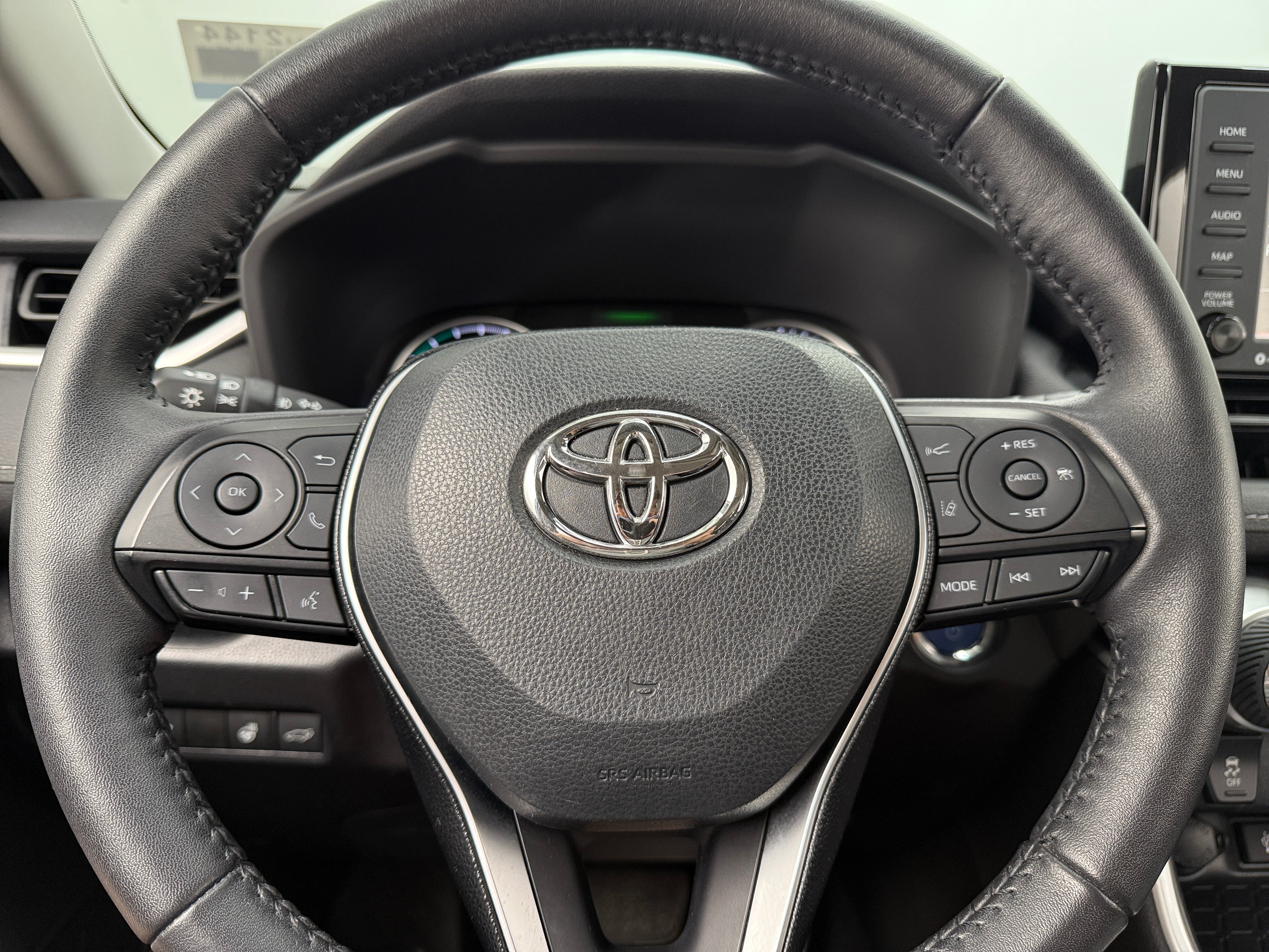 2021 Toyota RAV4 XLE 5
