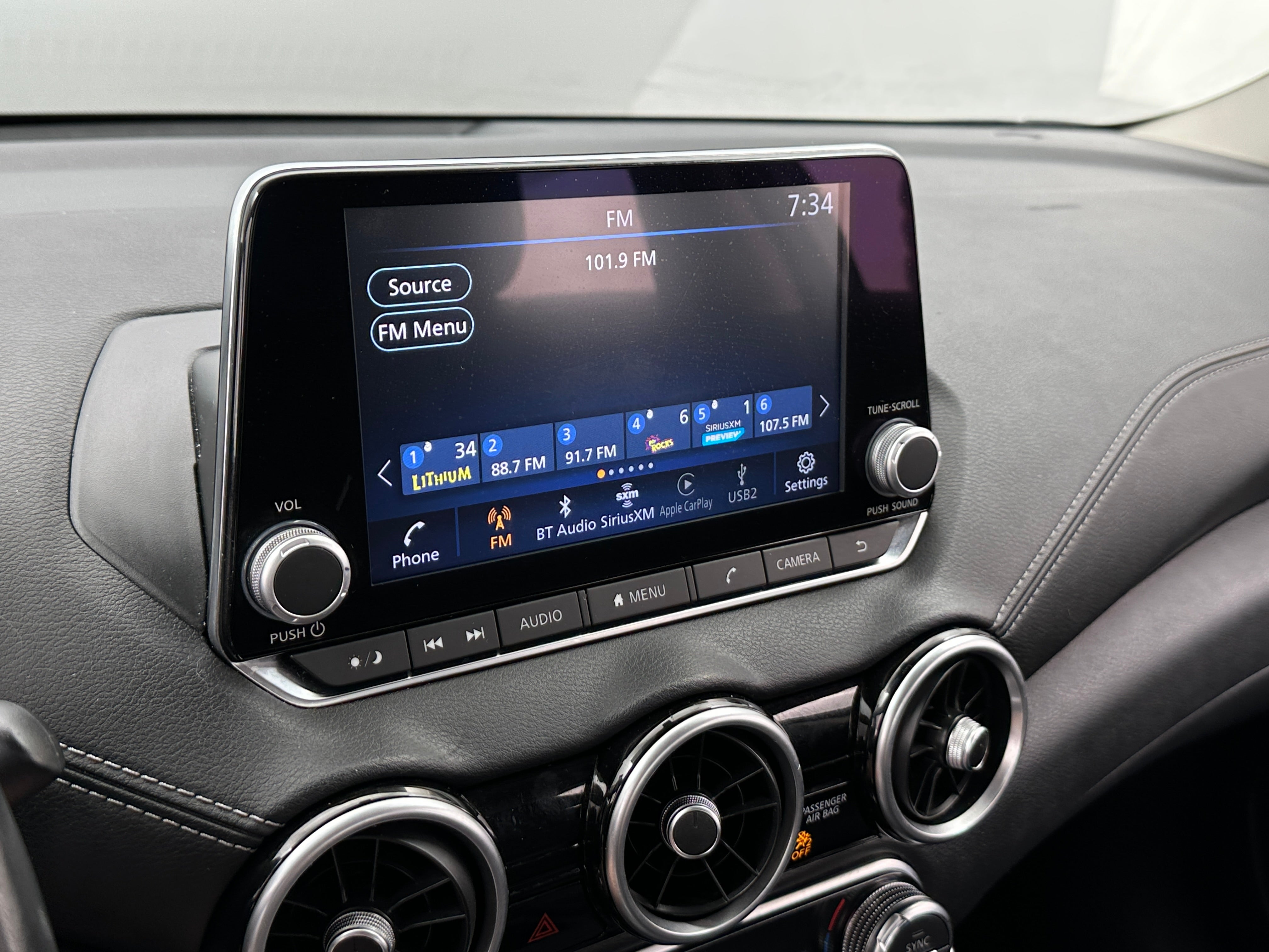 2021 Nissan Sentra SV 4