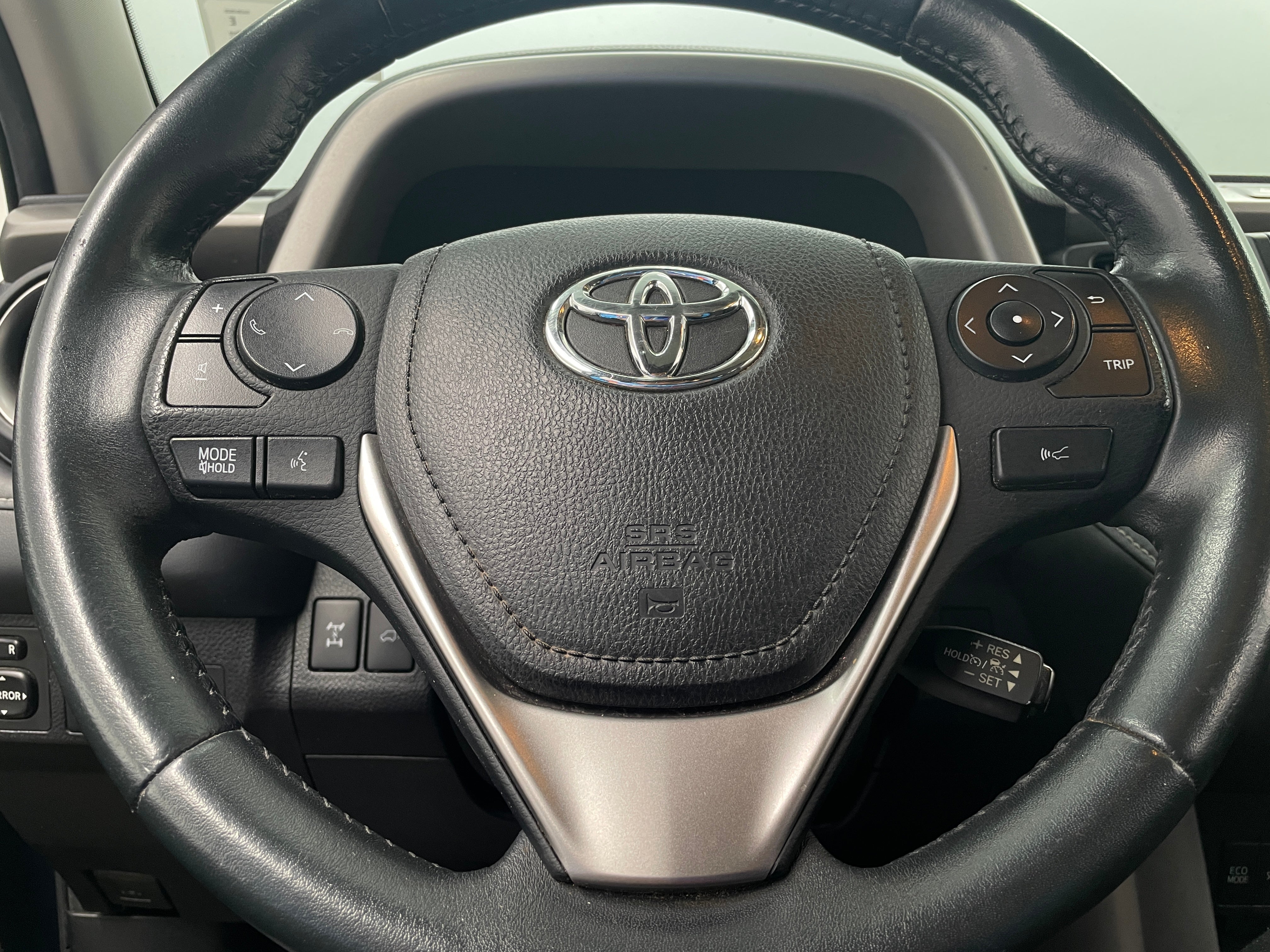 2017 Toyota RAV4 XLE 5