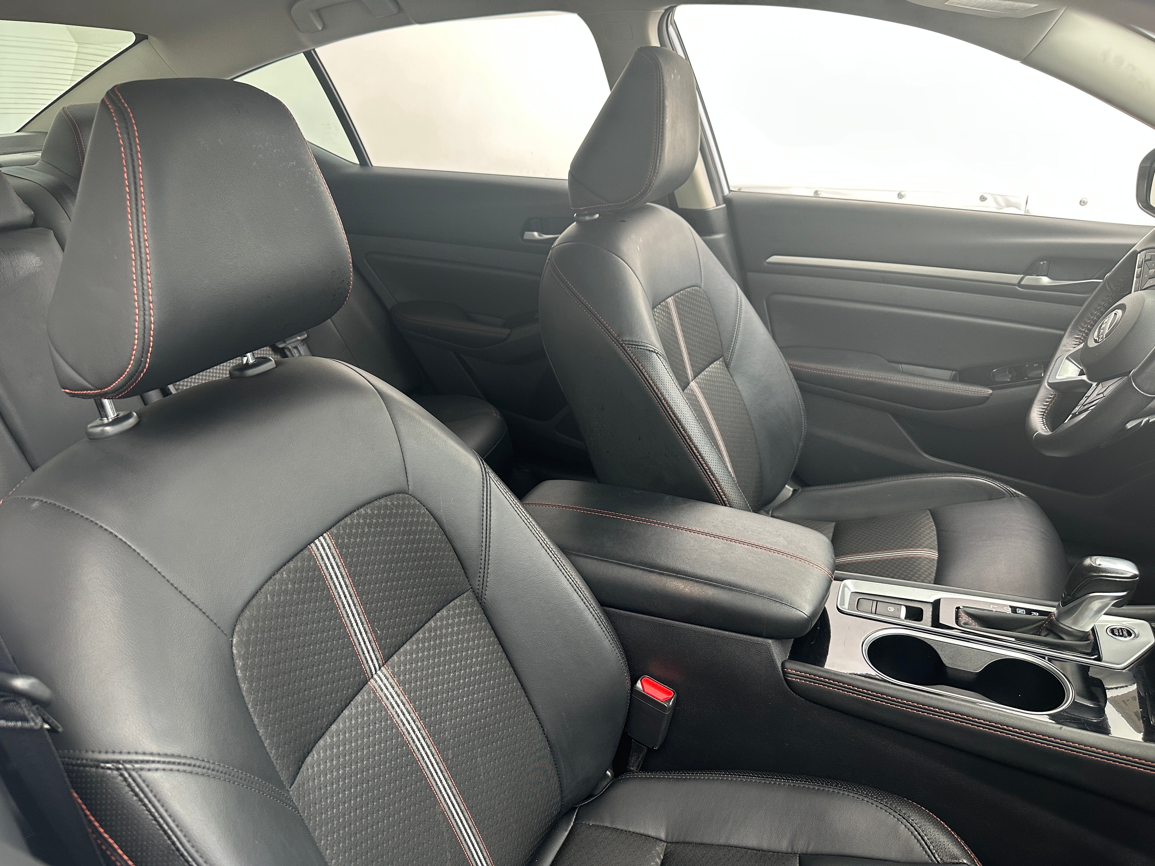 2024 Nissan Altima SR 2