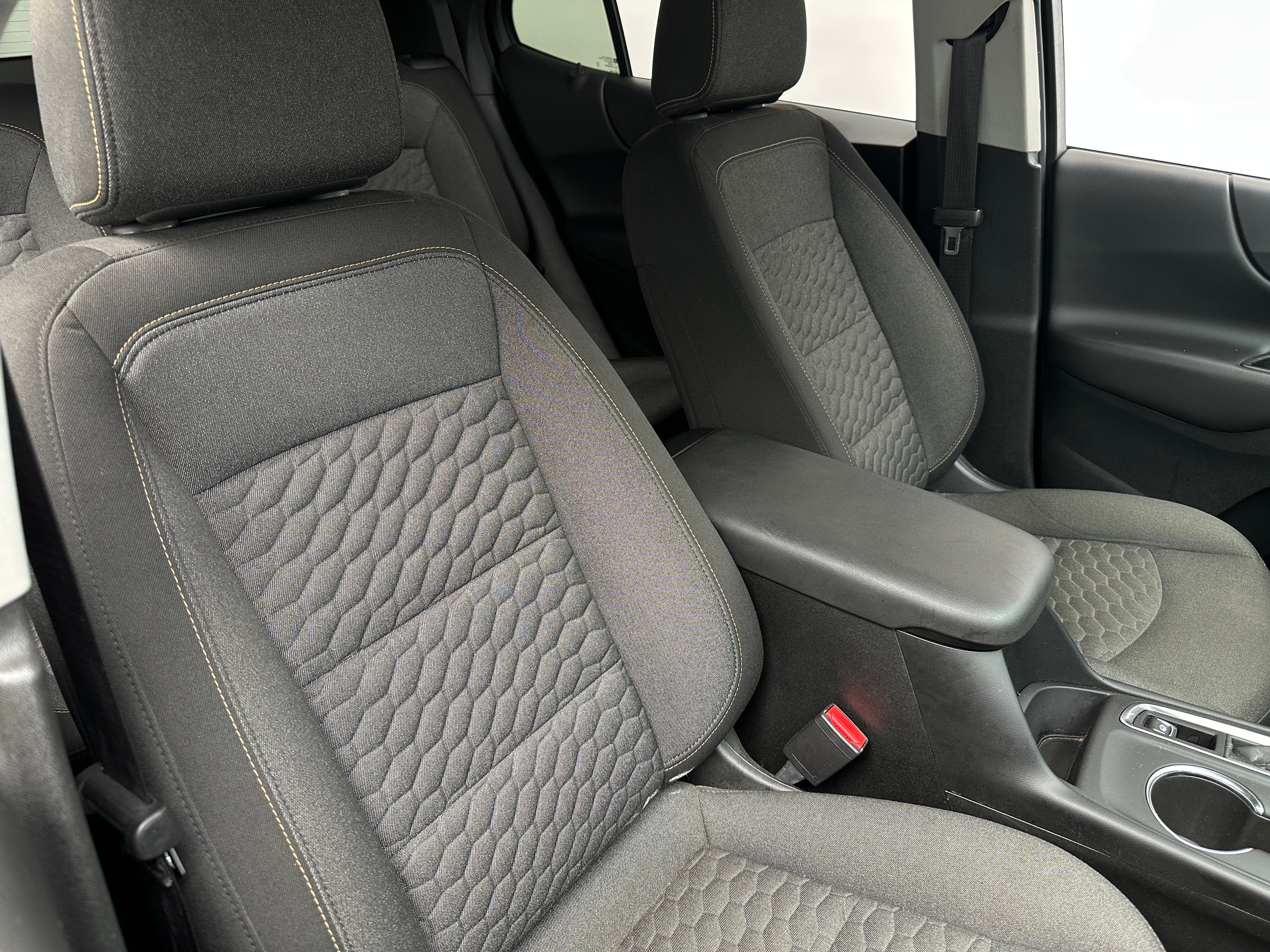 2020 Chevrolet Equinox LT 2