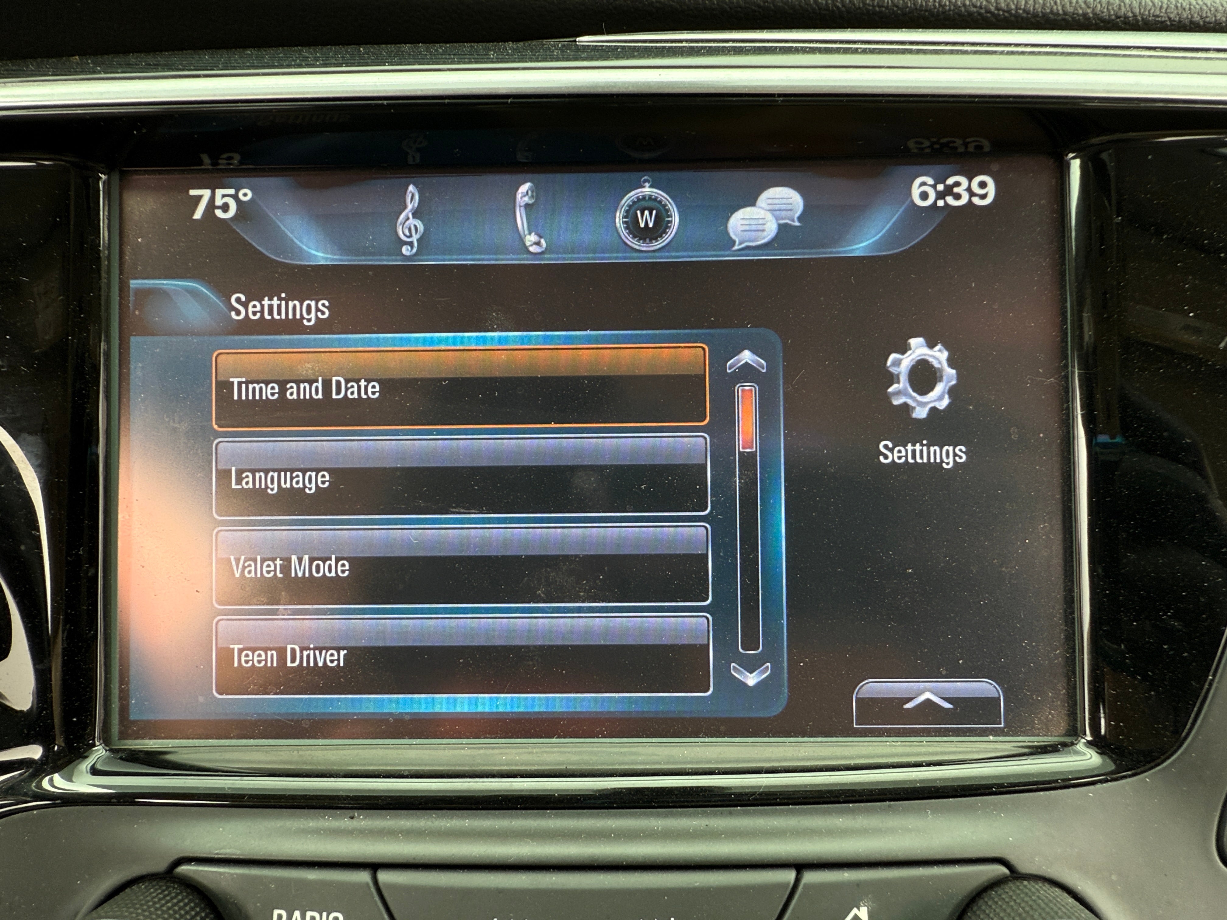 2017 Buick Envision Essence 3