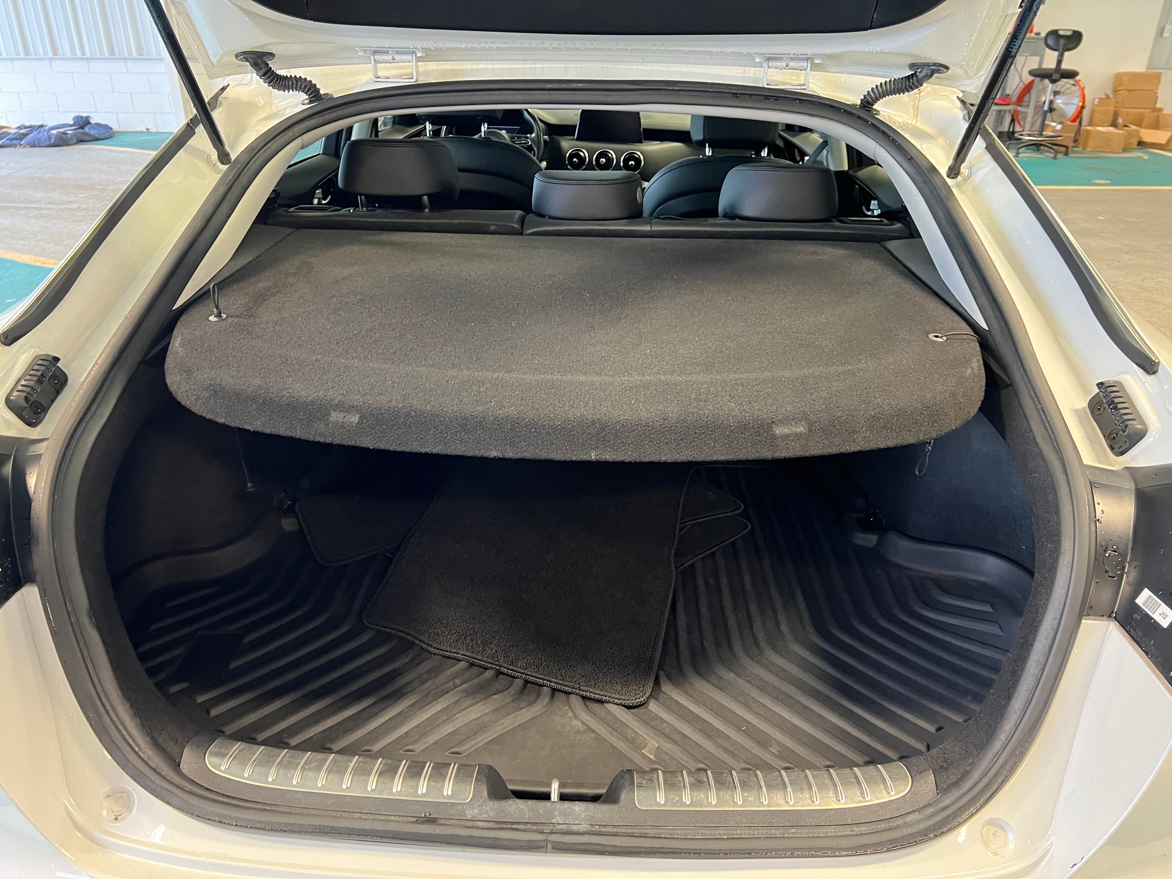 2018 Kia Stinger Premium 6