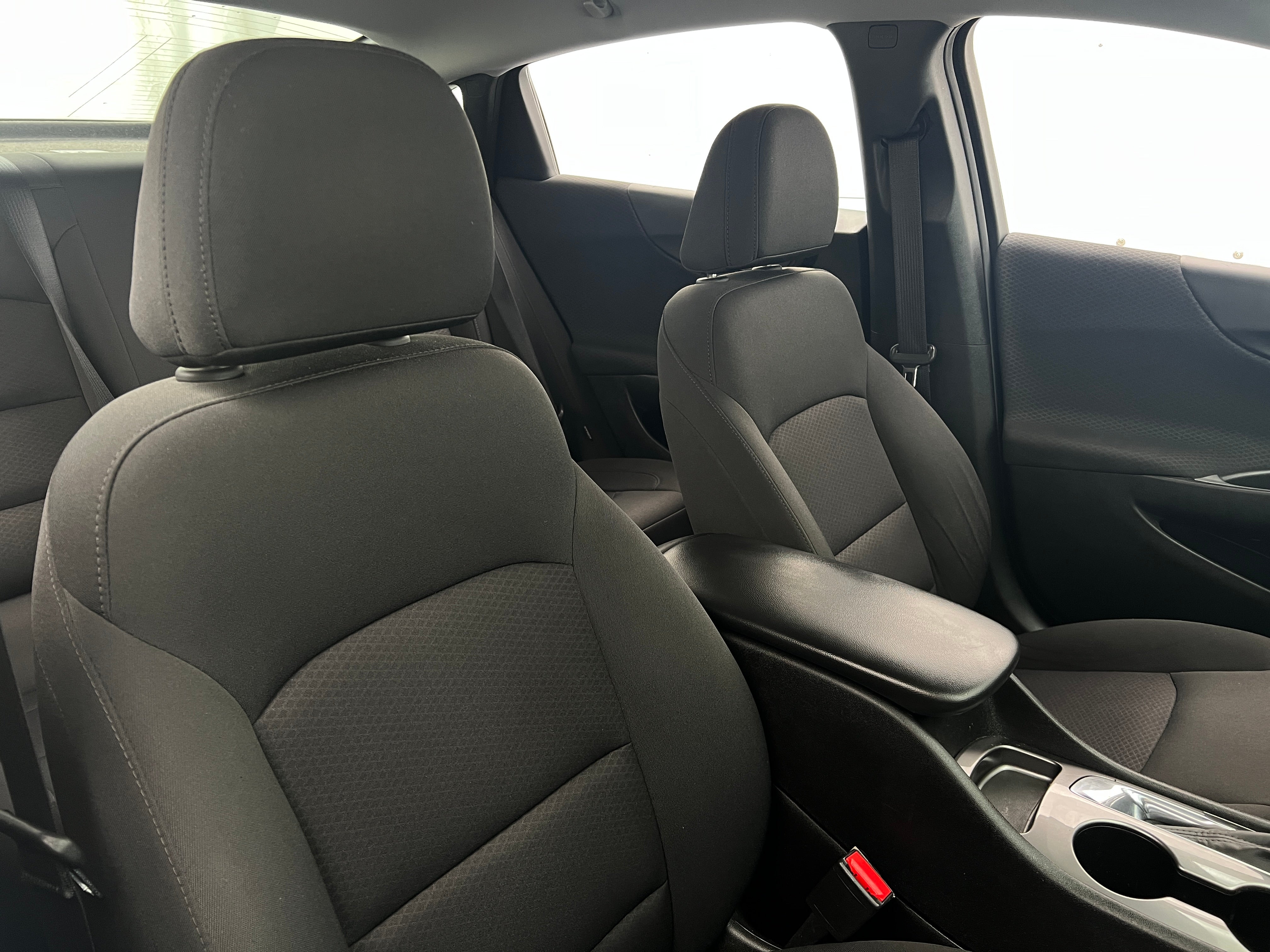 2019 Chevrolet Malibu LS 2