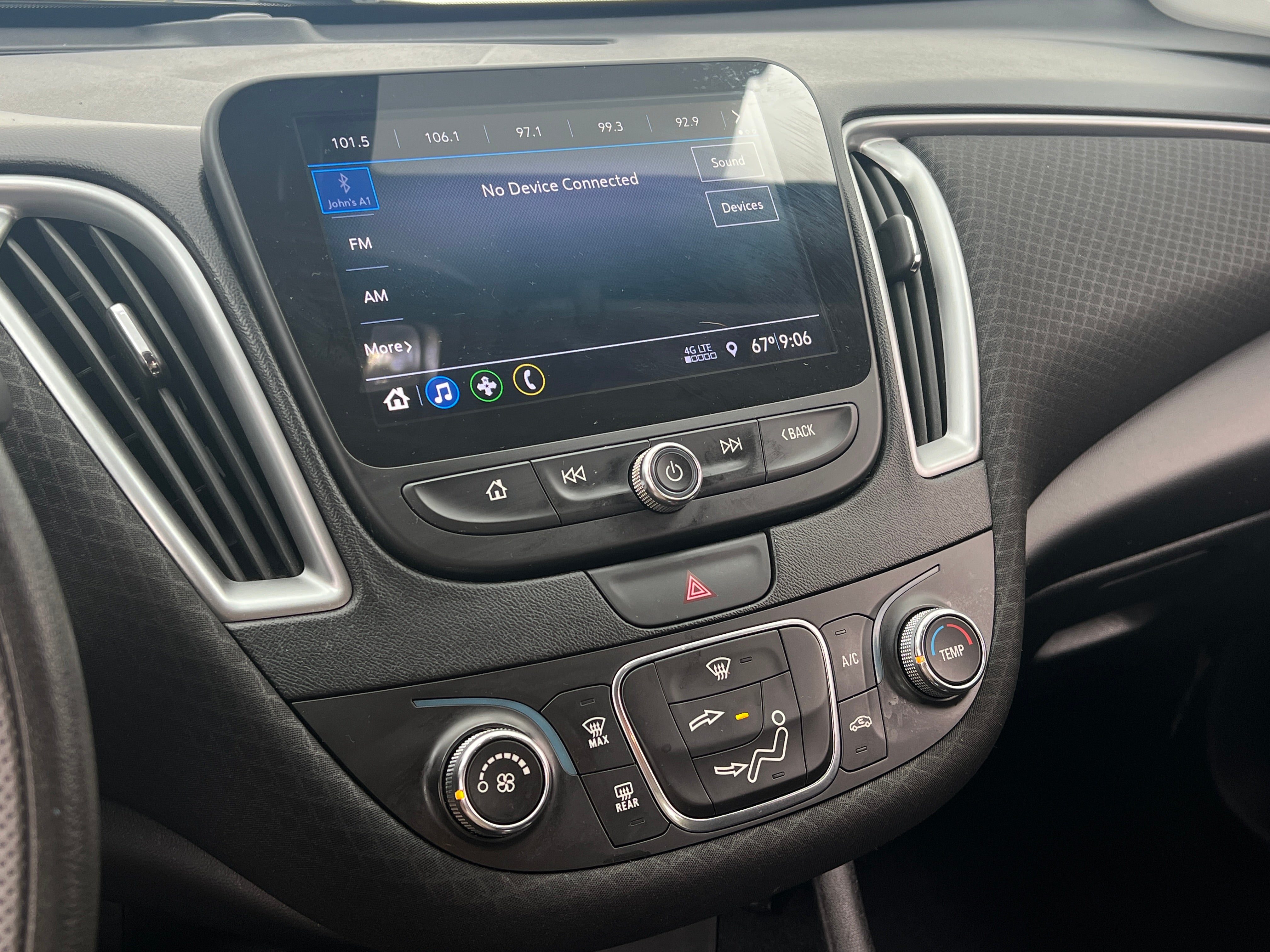 2019 Chevrolet Malibu LS 4