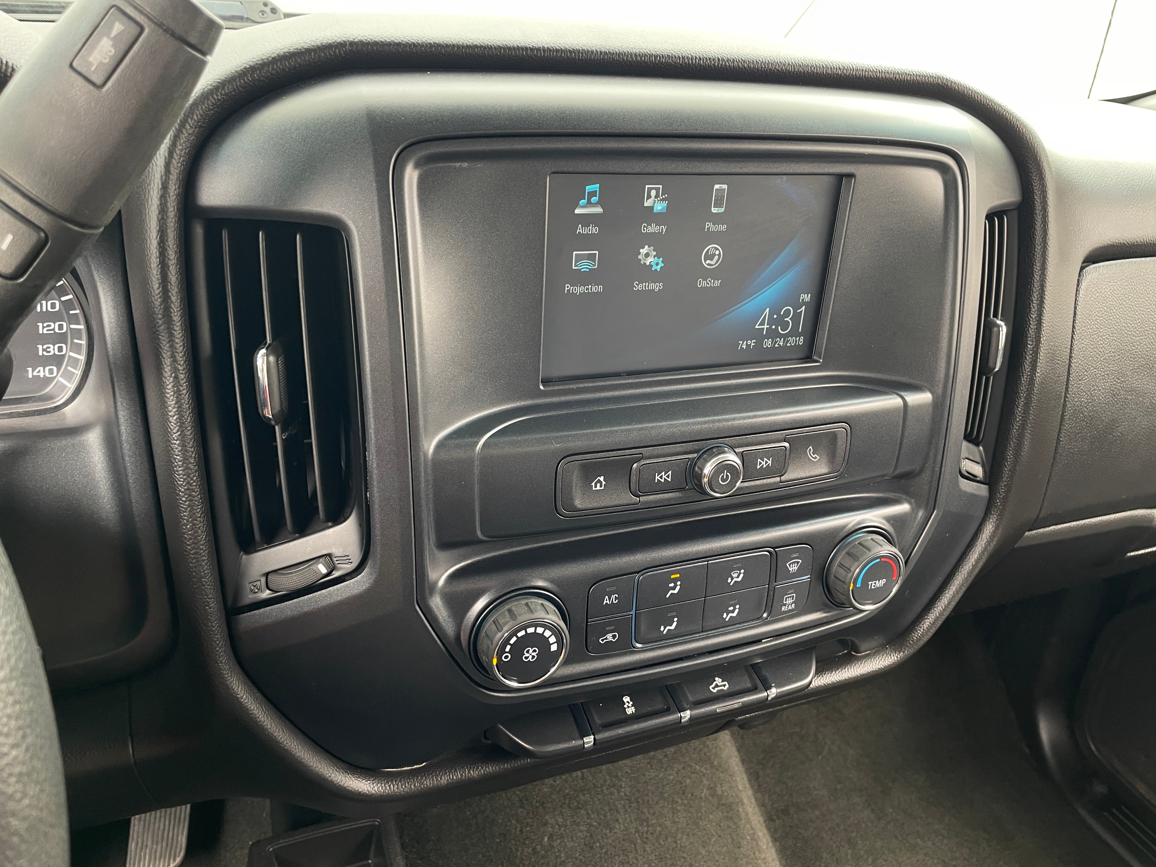 2018 Chevrolet Silverado 1500 Custom 4
