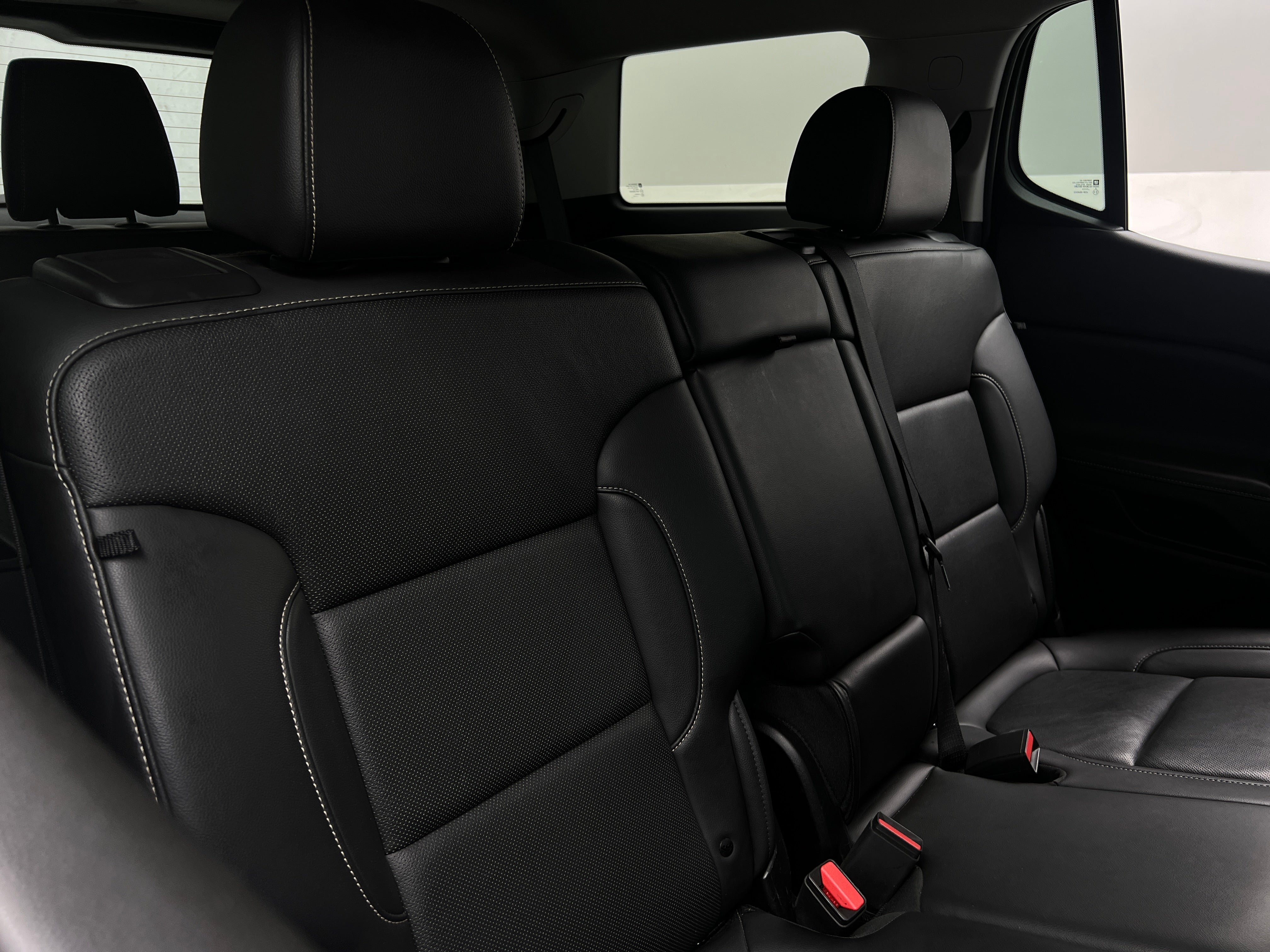 2023 GMC Acadia SLT 5