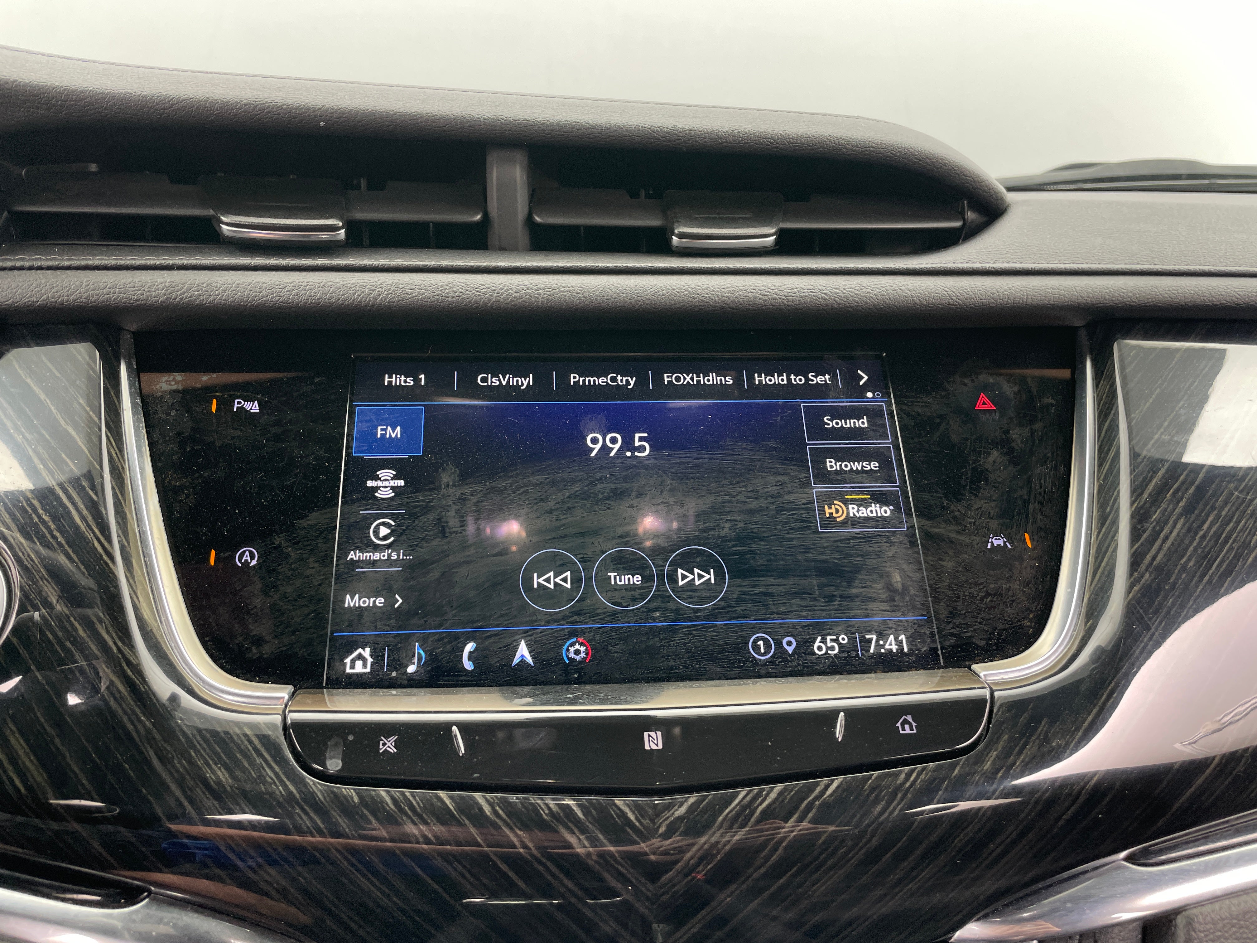 2021 Cadillac XT6 Premium Luxury 3