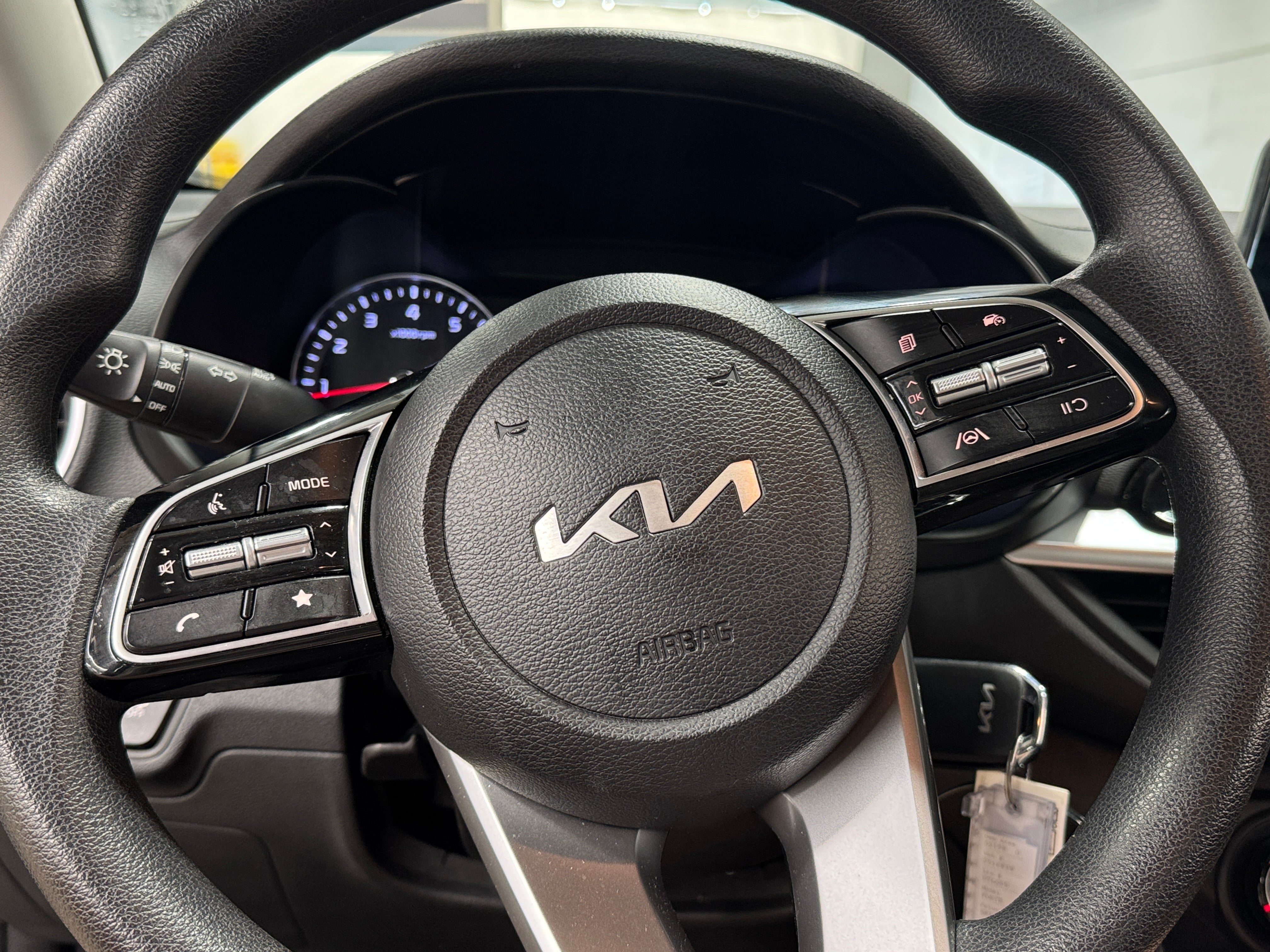 2024 Kia Forte LXS 5