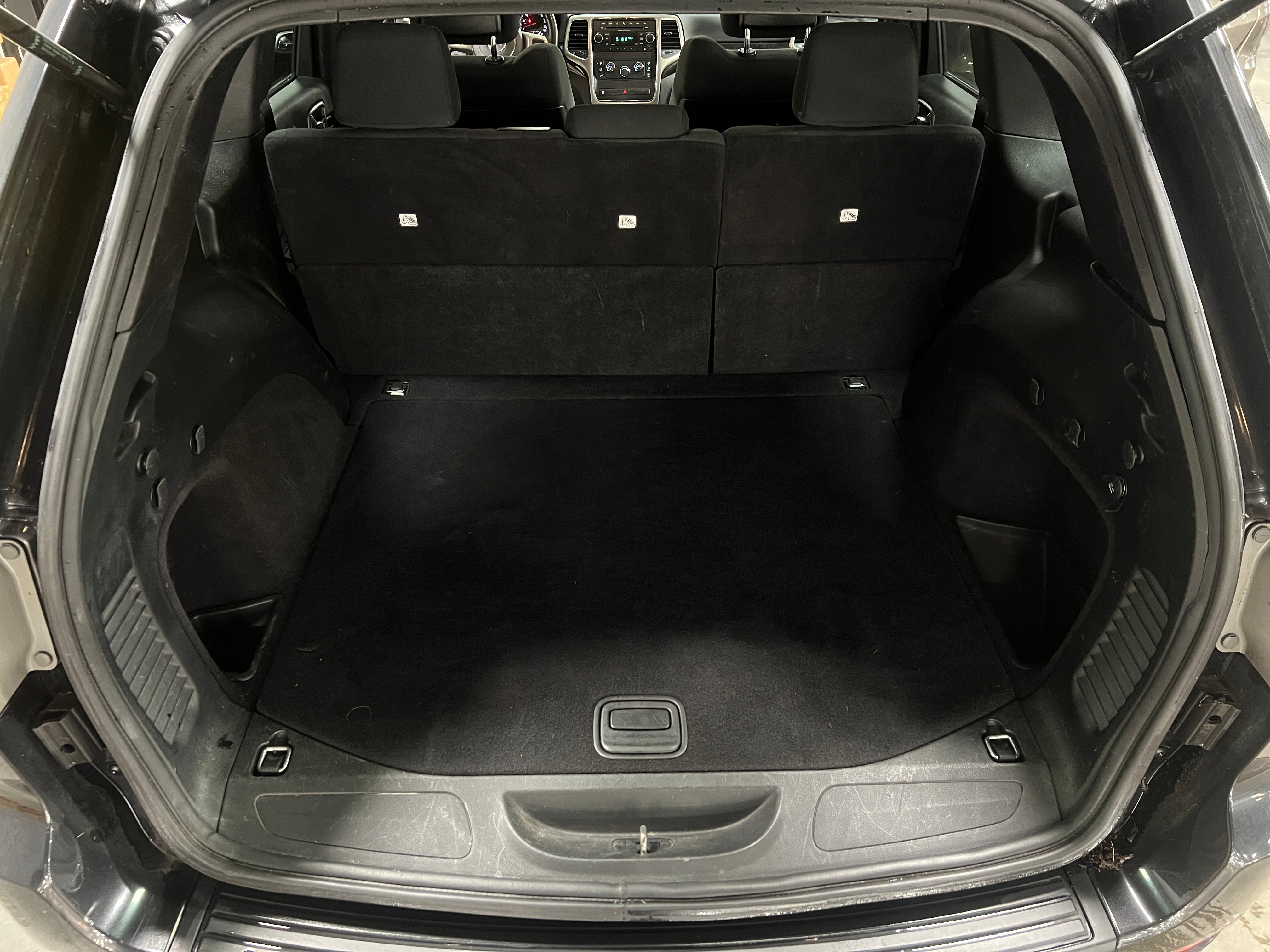 2012 Jeep Grand Cherokee Laredo 7