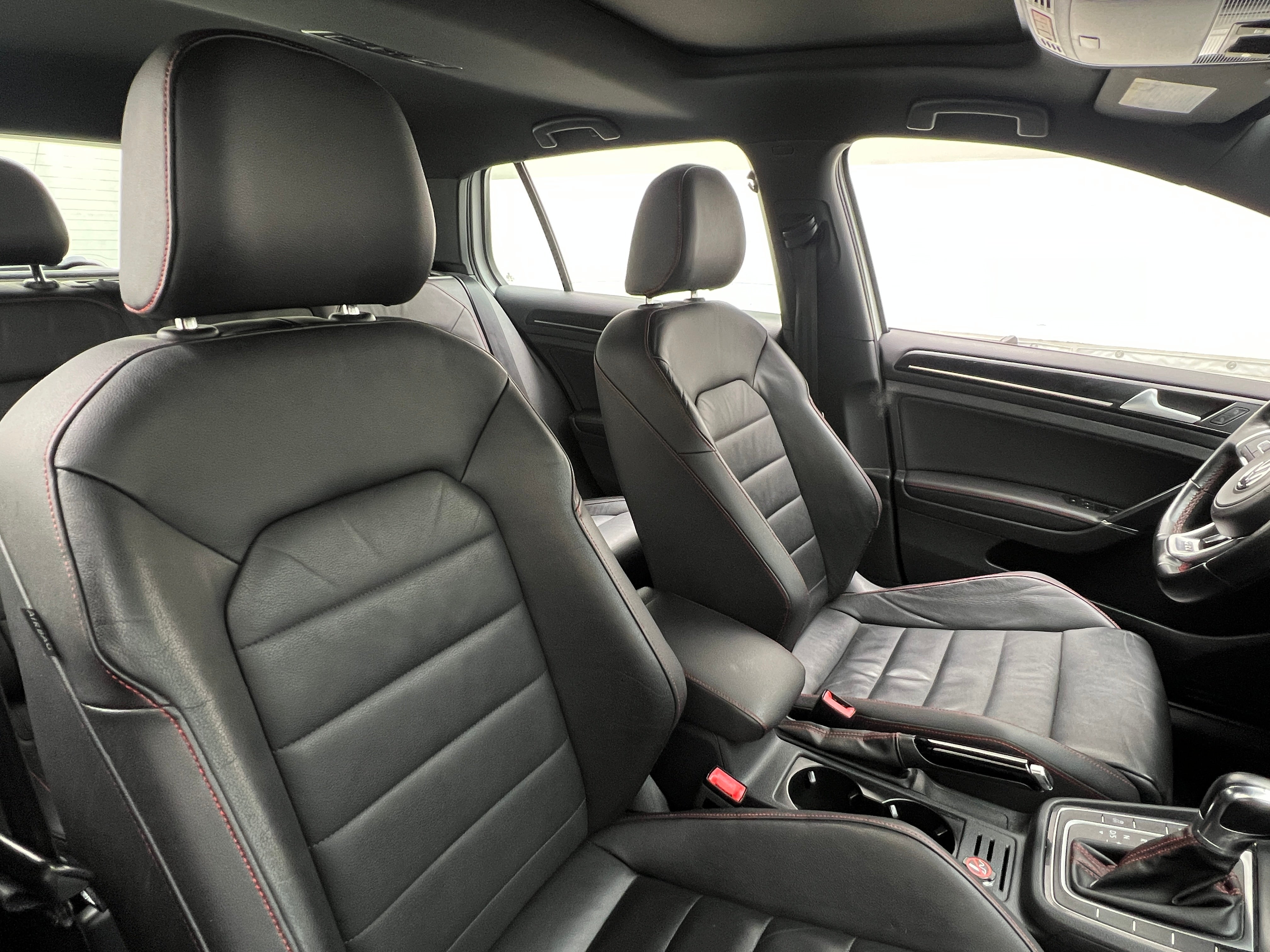 2015 Volkswagen Golf GTI SE 2