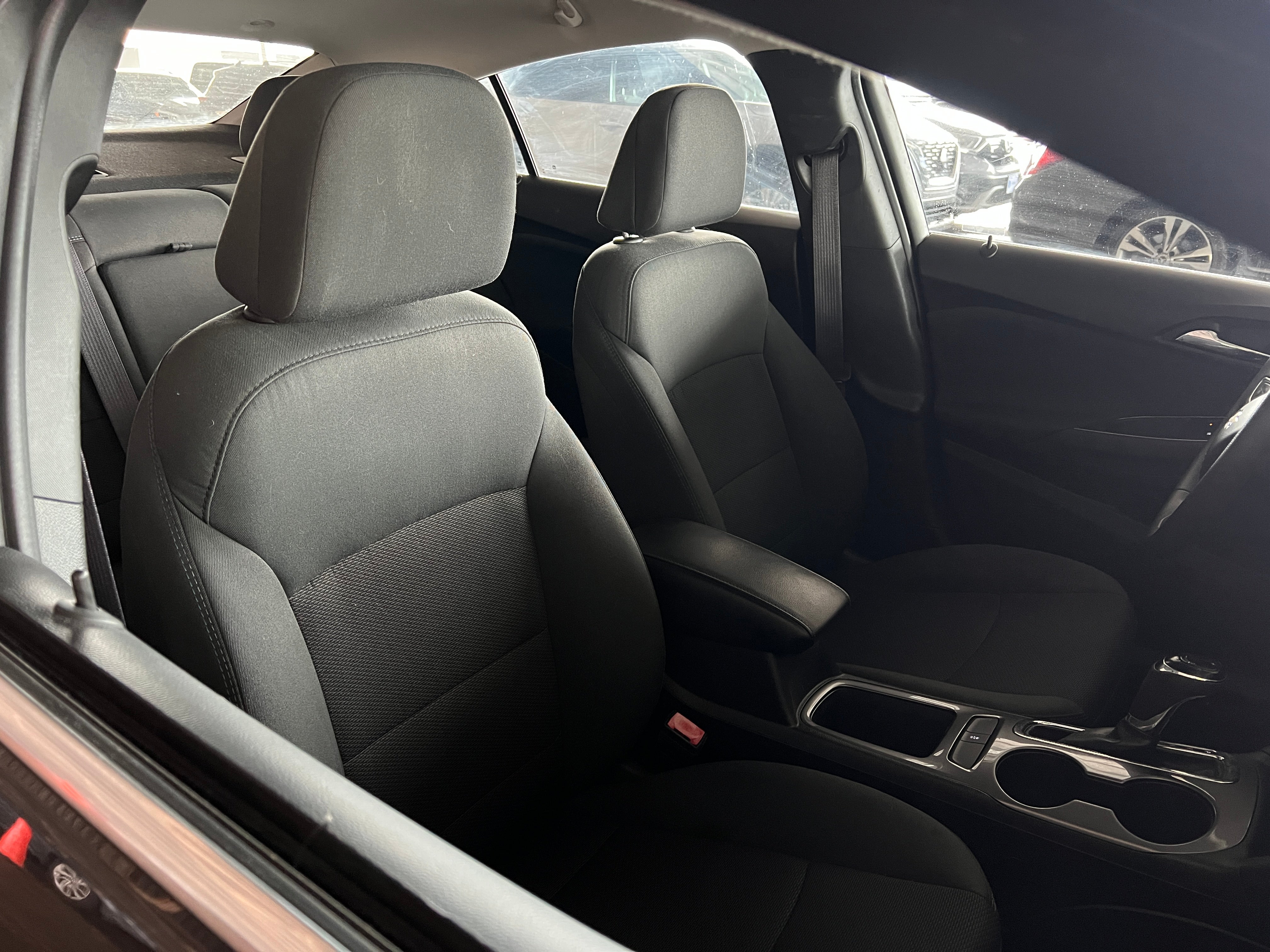 2016 Chevrolet Cruze LT 2