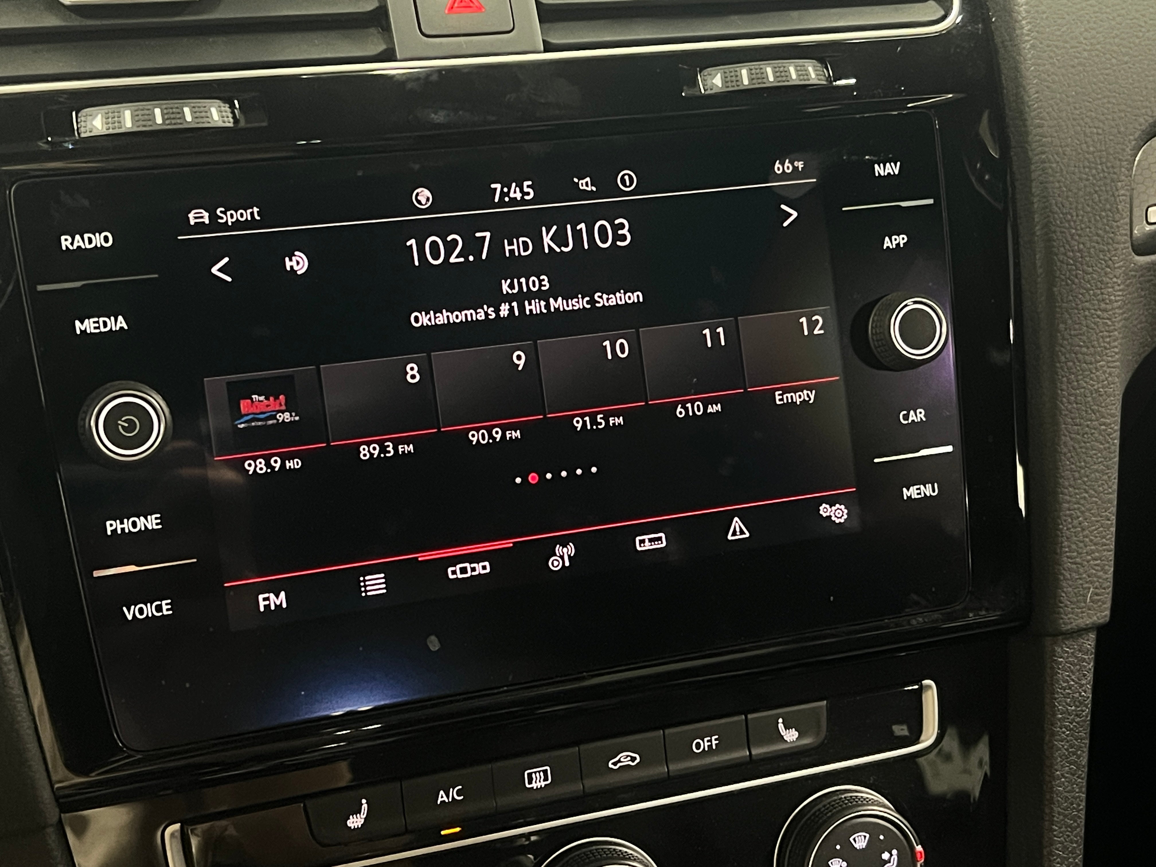 2021 Volkswagen Golf GTI SE 3