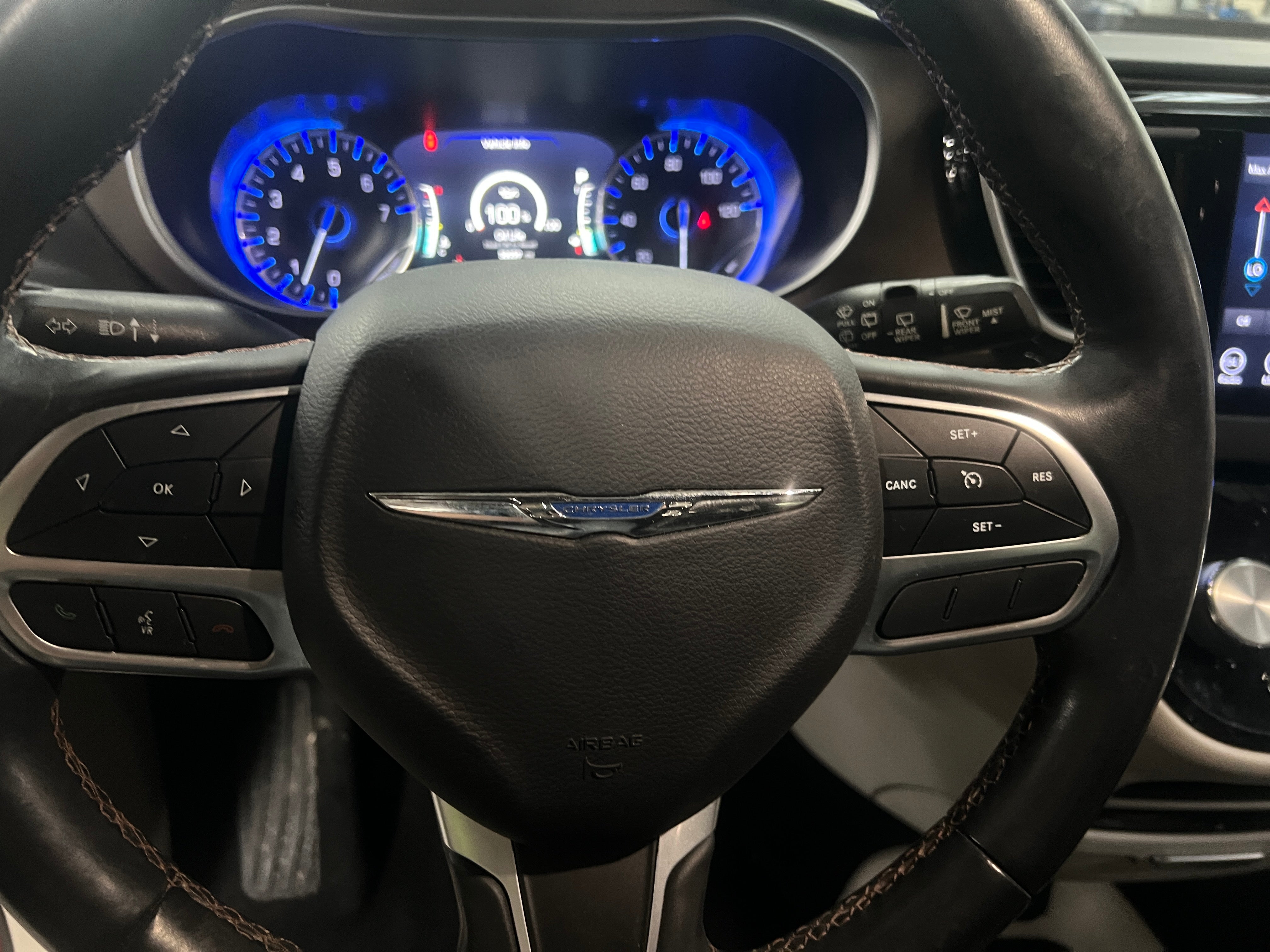 2018 Chrysler Pacifica  4