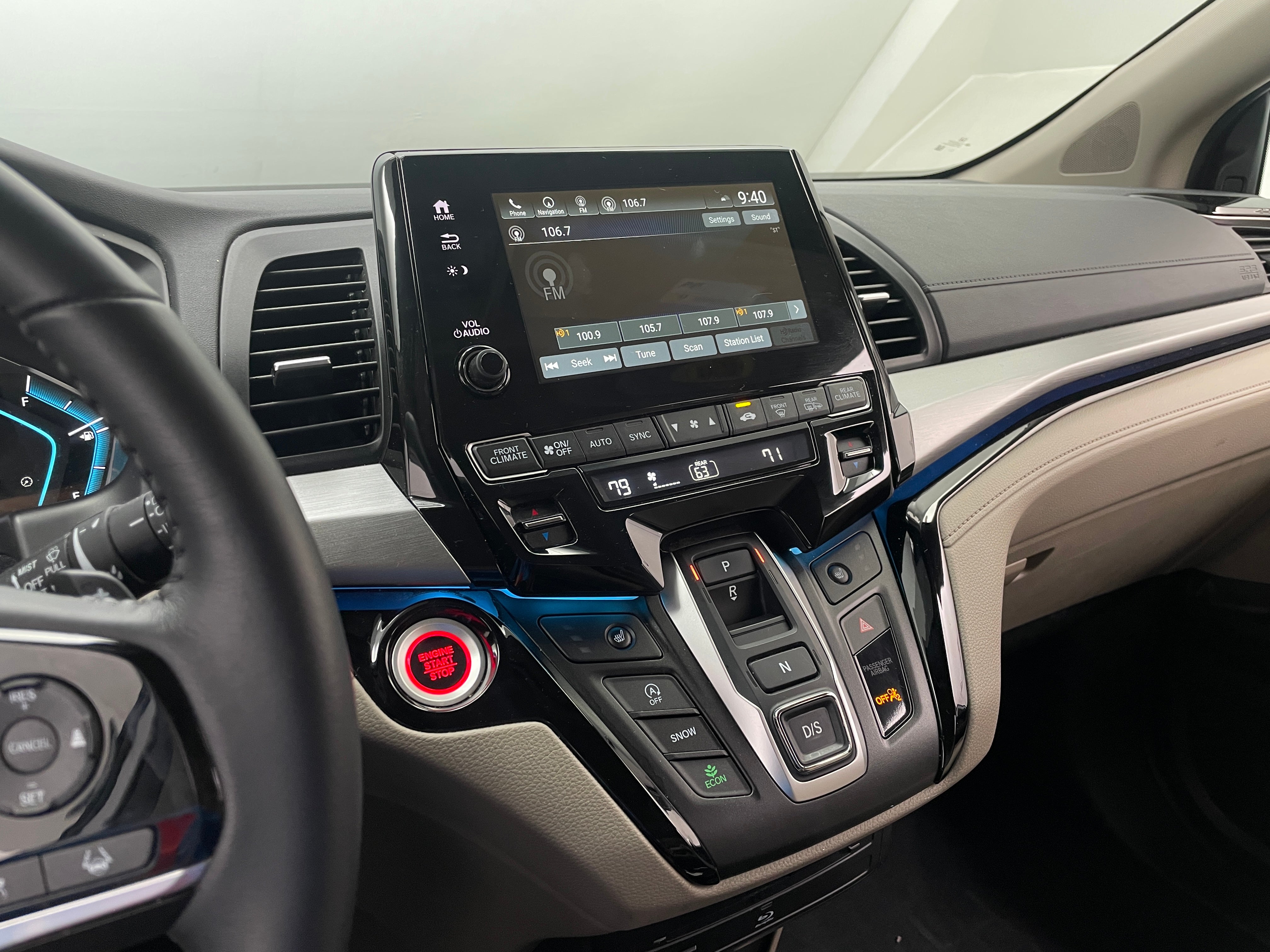 2023 Honda Odyssey Touring 3