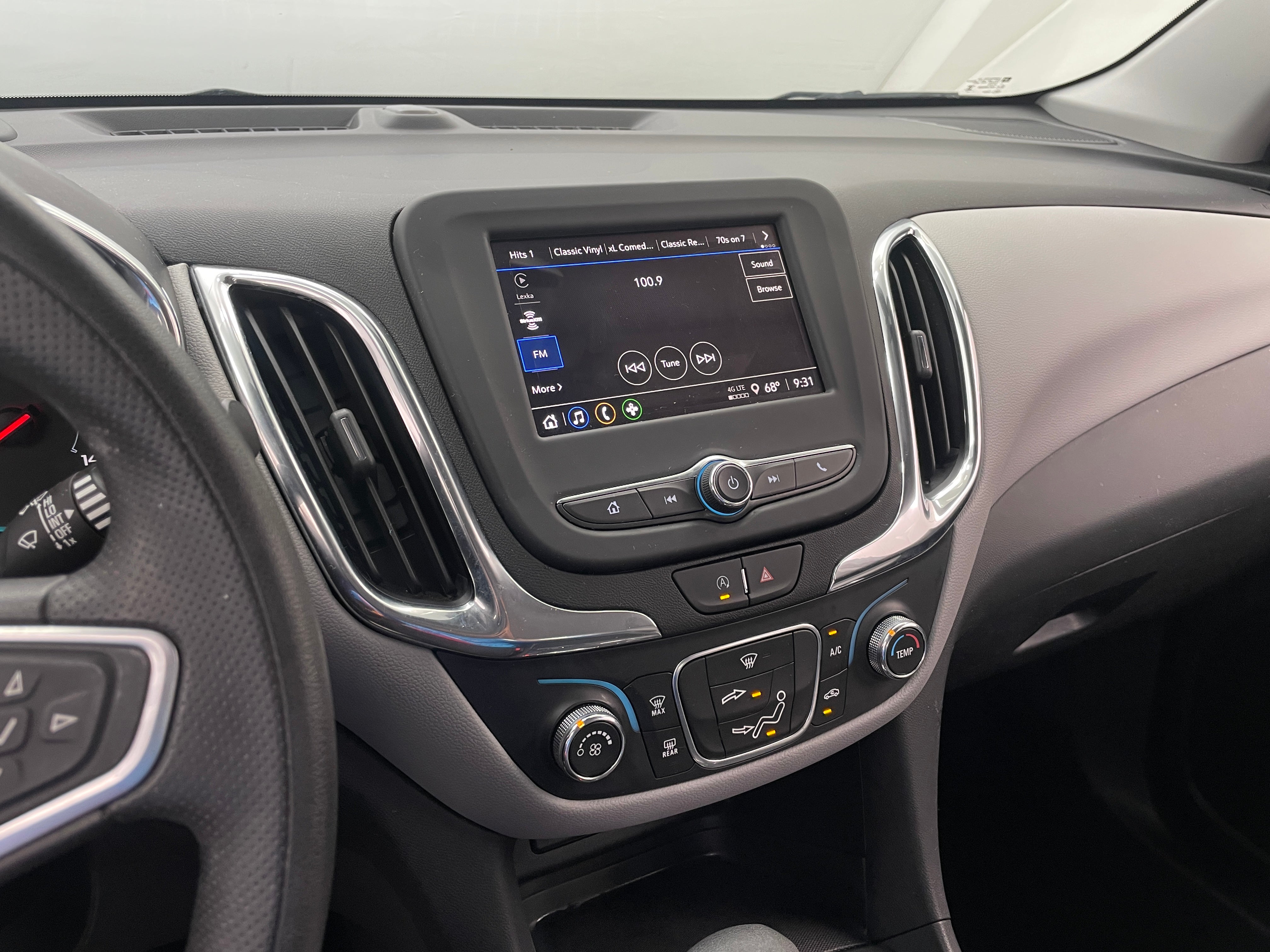 2023 Chevrolet Equinox LS 4