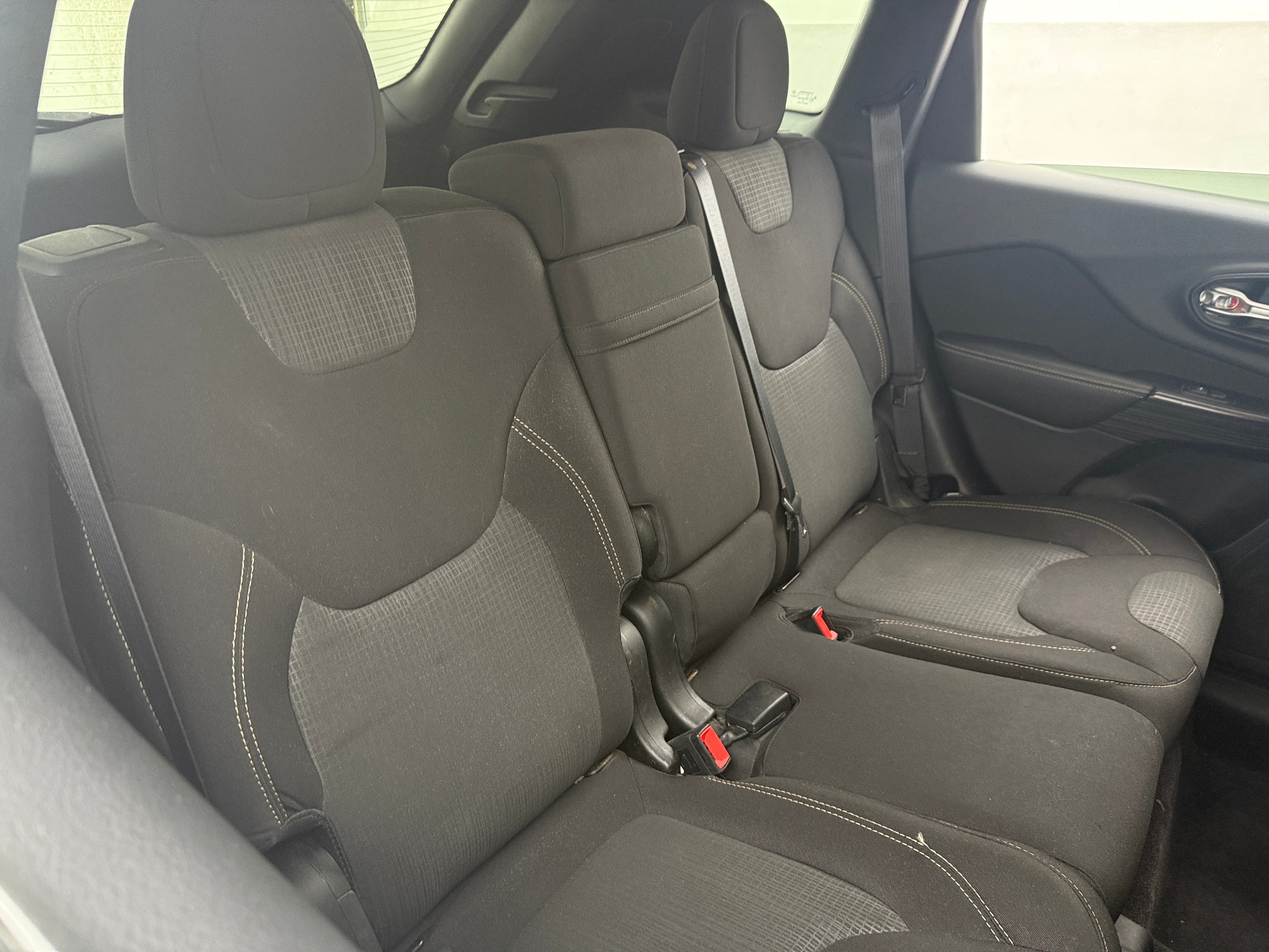 2016 Jeep Cherokee Latitude 6