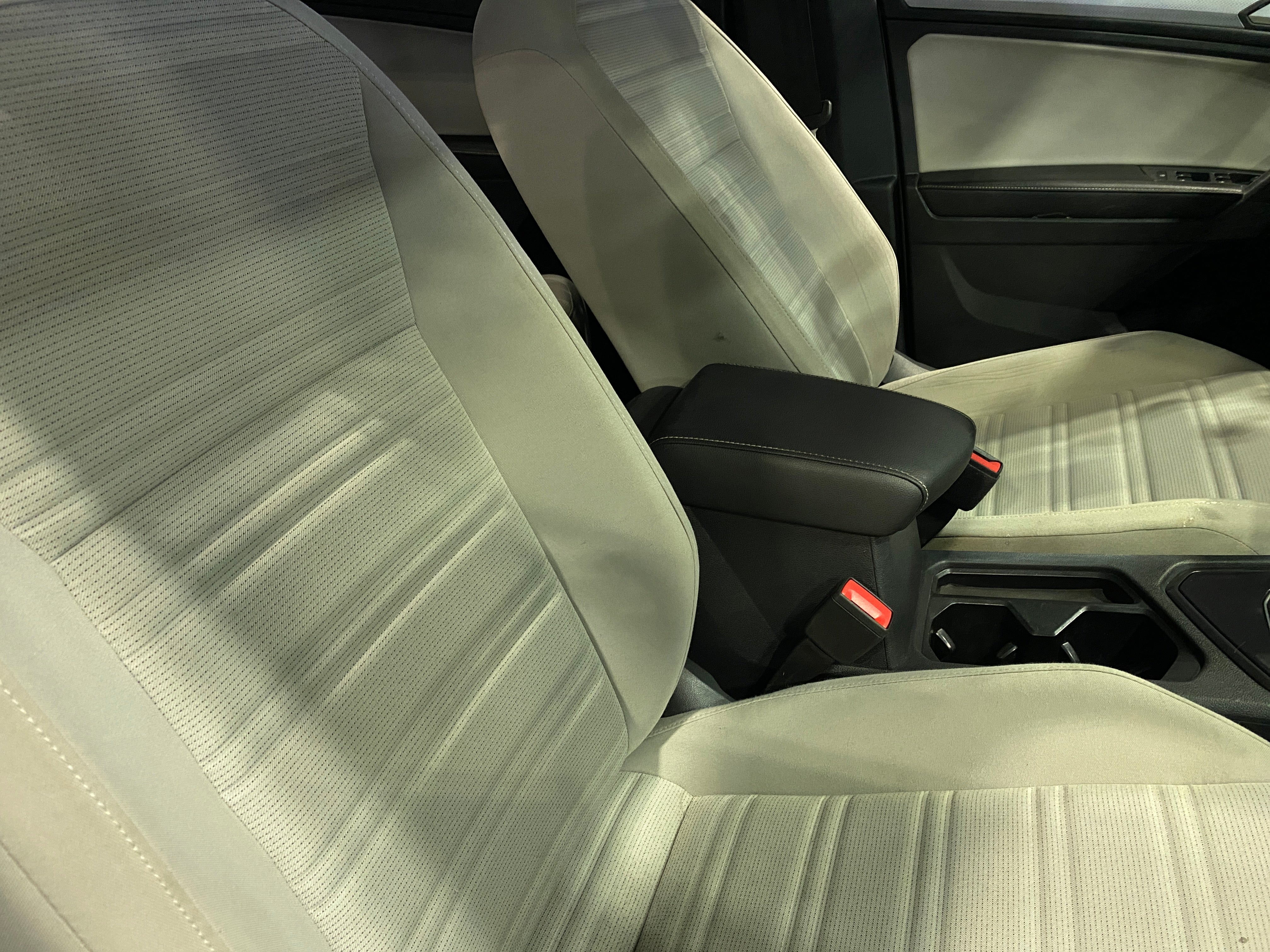 2022 Volkswagen Tiguan S 2