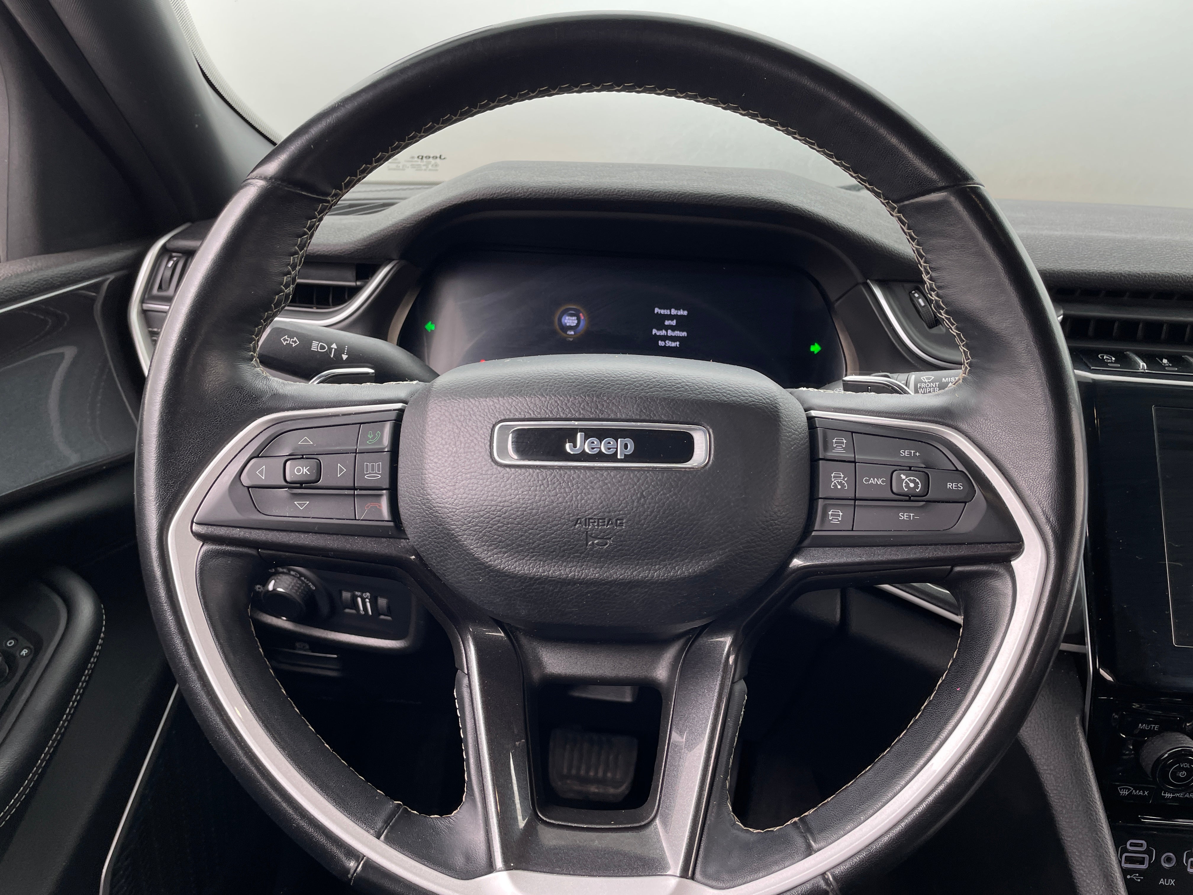 2022 Jeep Grand Cherokee L Altitude 4