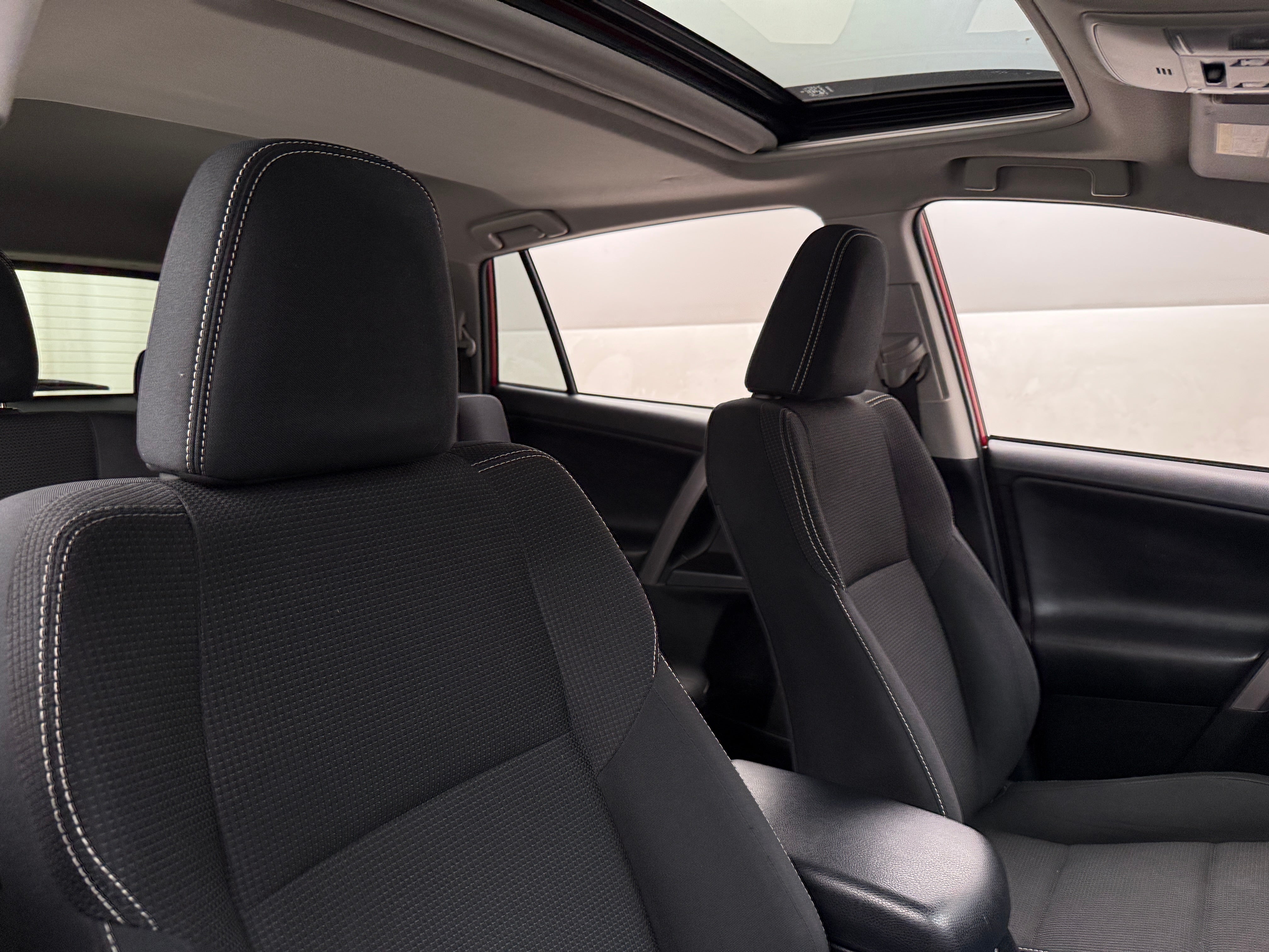 2017 Toyota RAV4 XLE 2