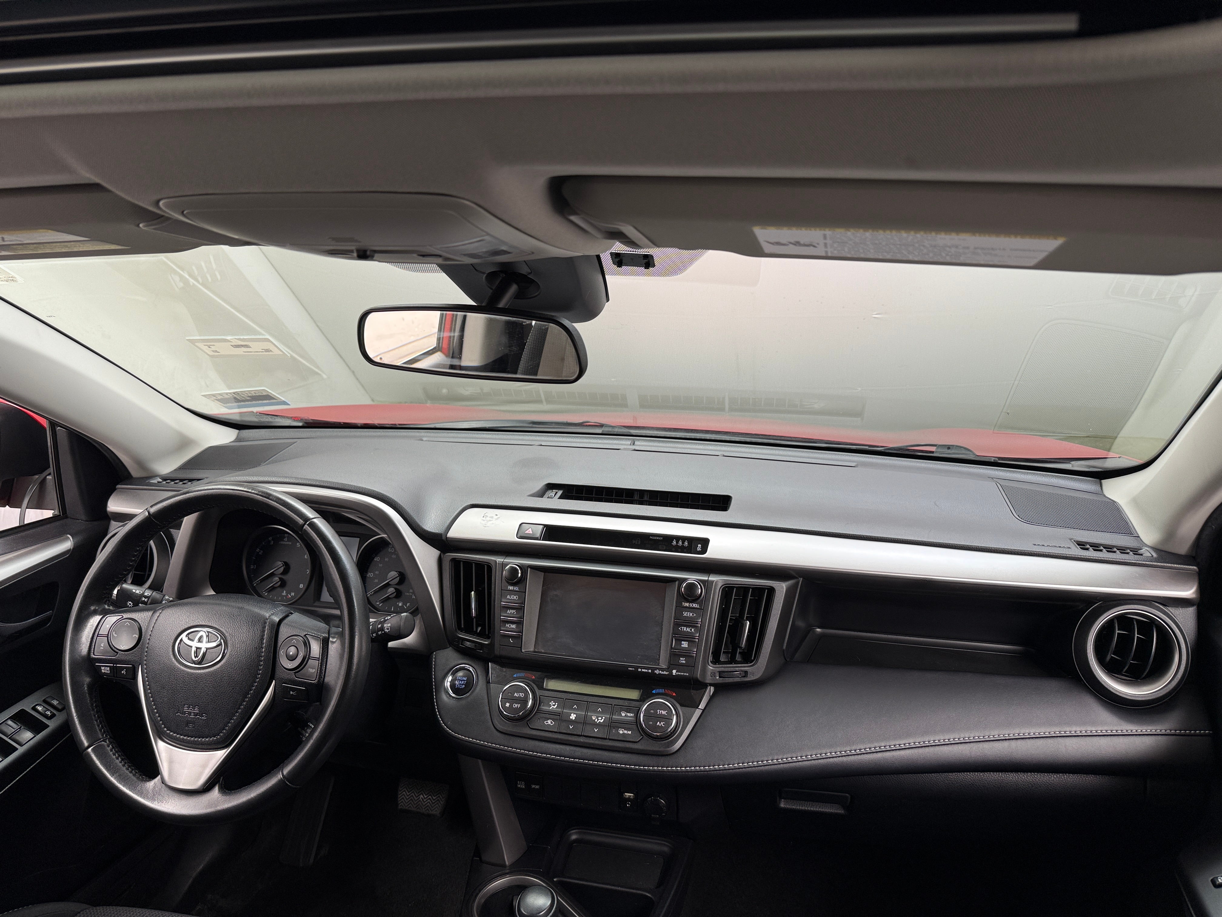 2017 Toyota RAV4 XLE 3