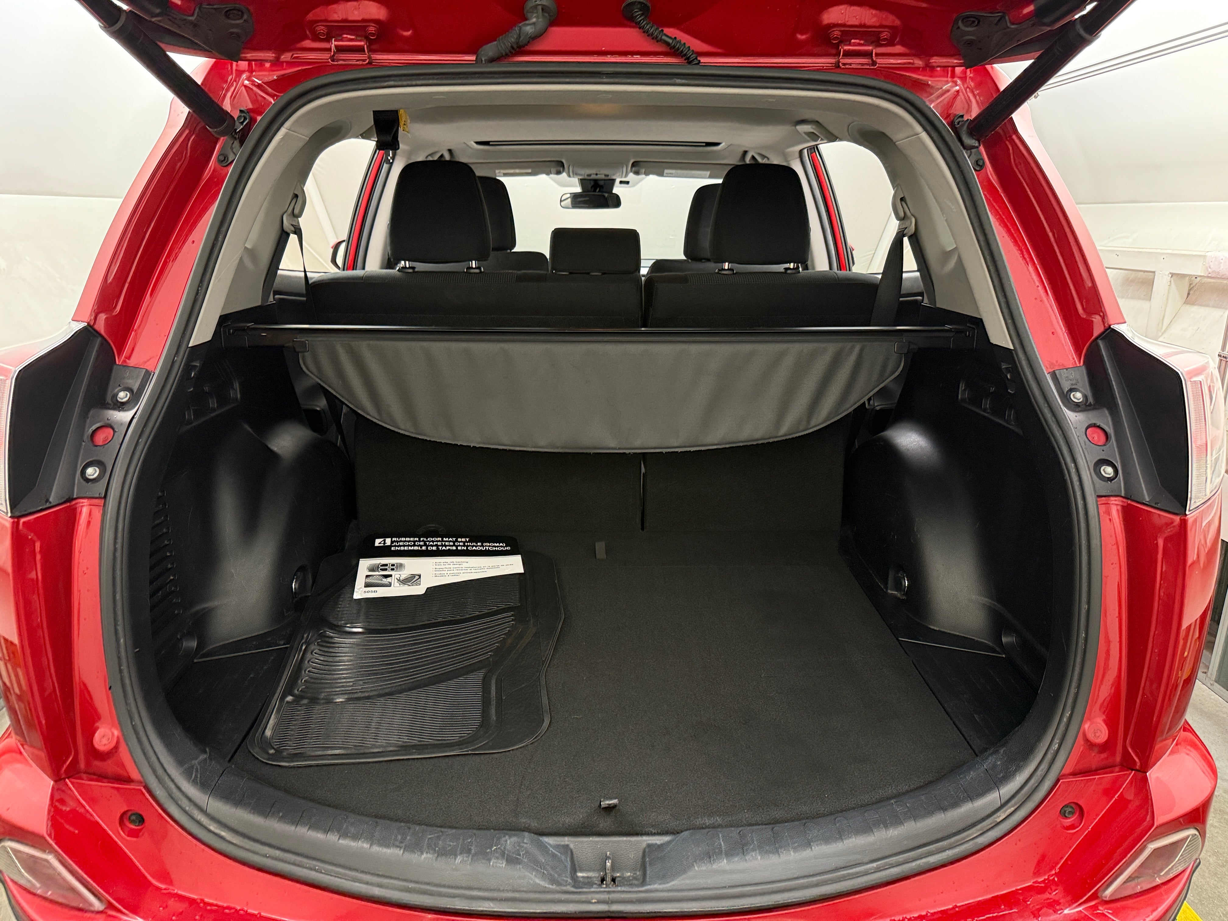 2017 Toyota RAV4 XLE 7