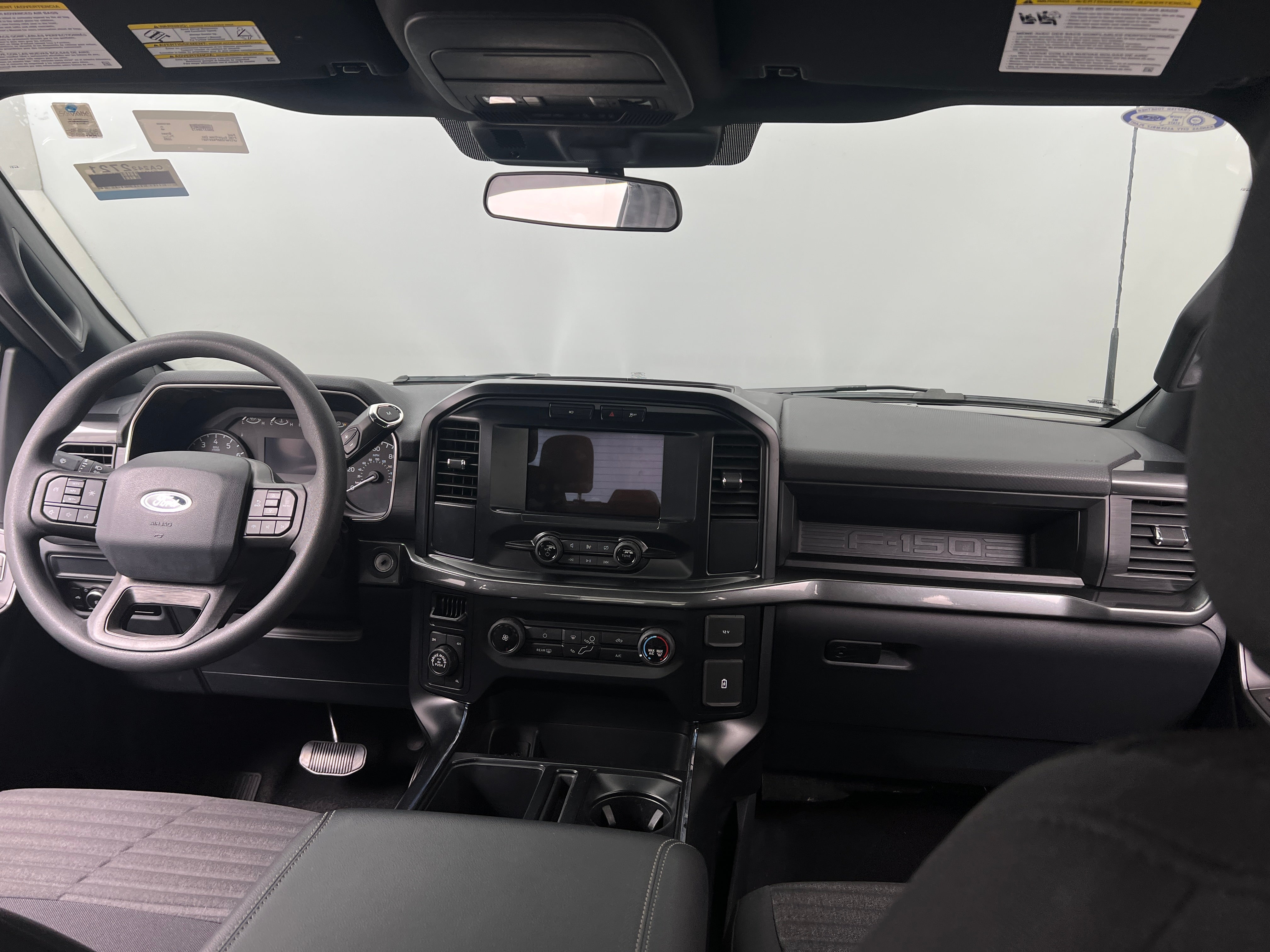 2023 Ford Econoline E-150 3