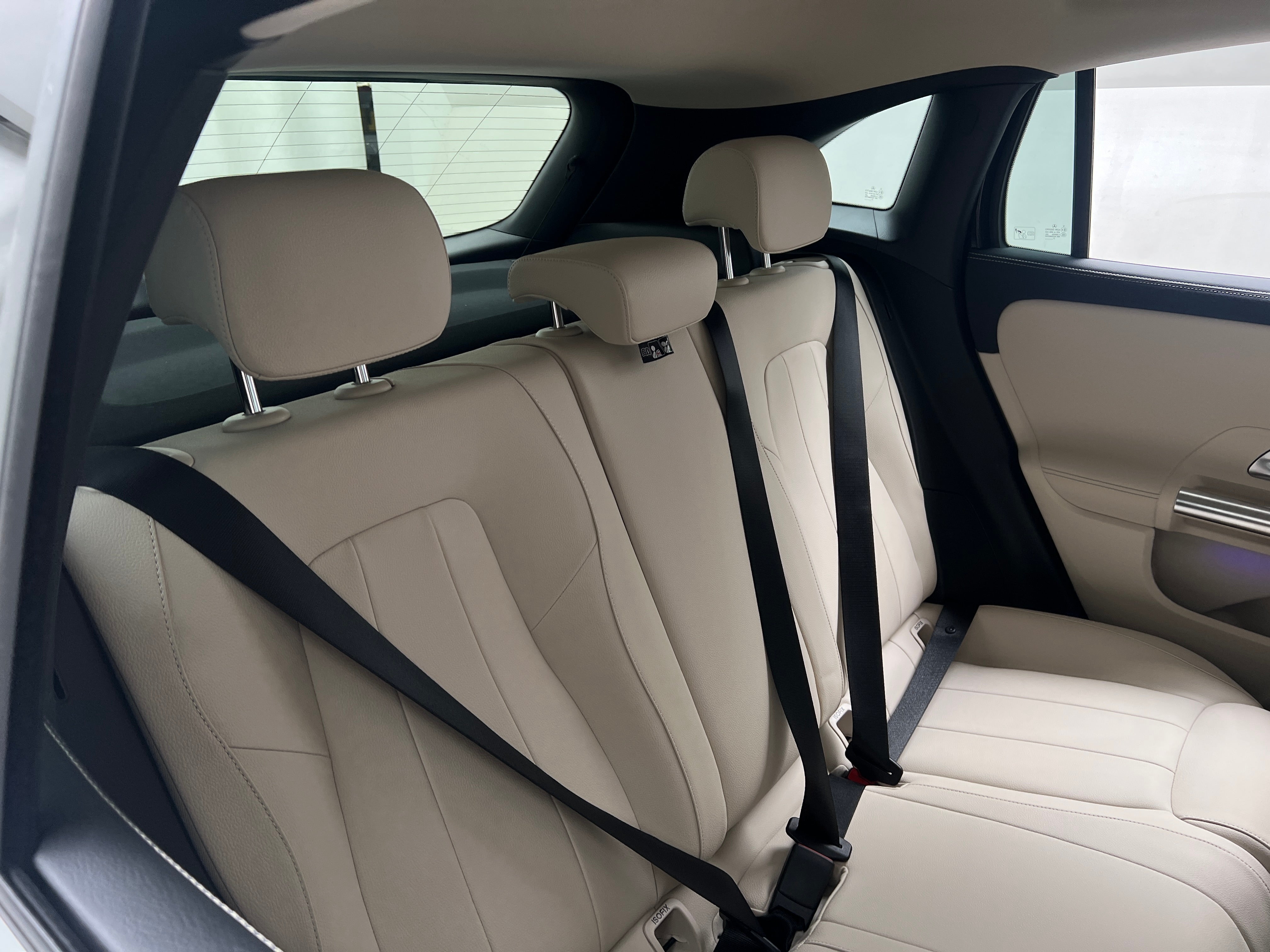 2022 Mercedes-Benz GLA 250 4MATIC 5