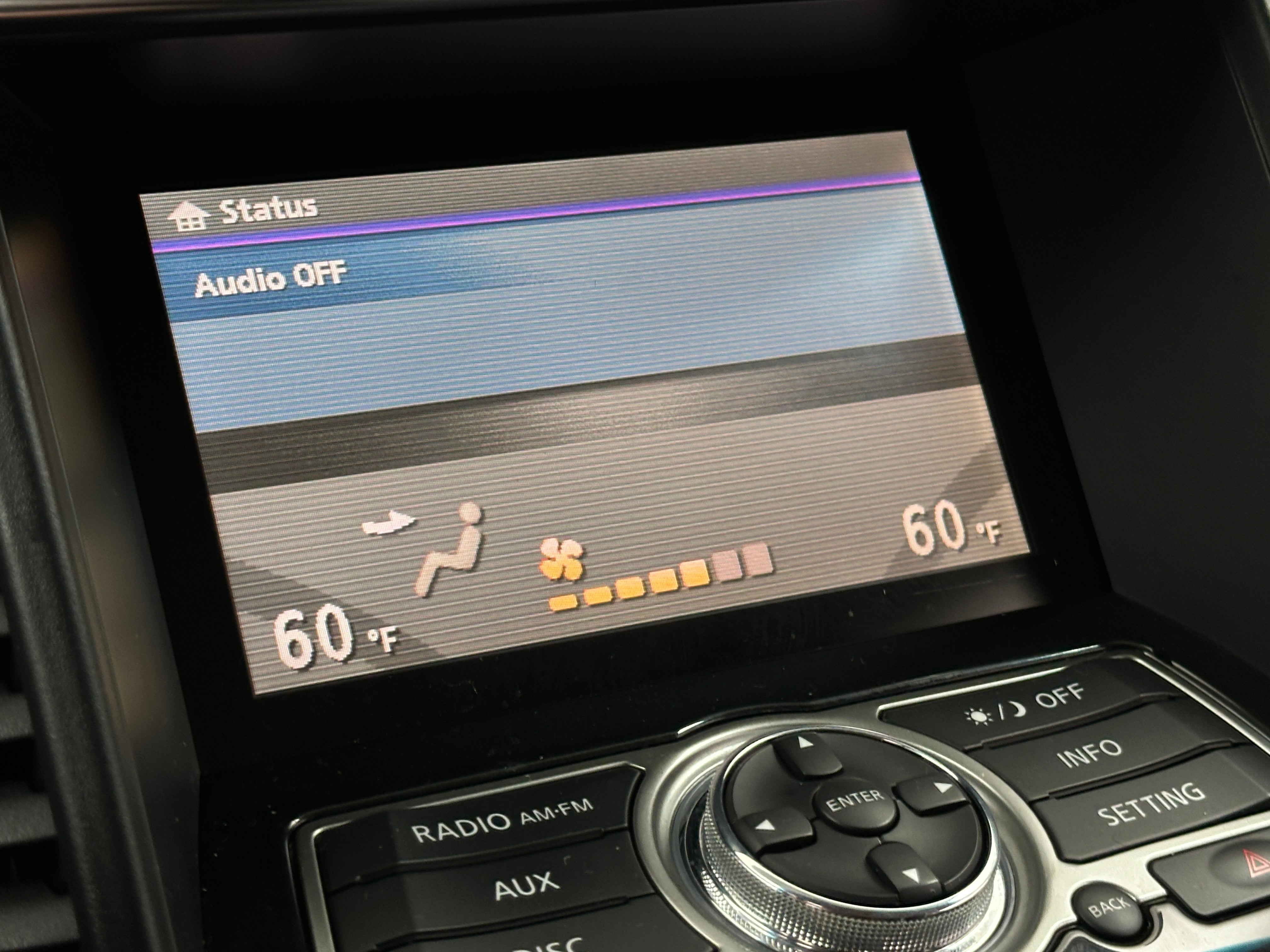 2017 INFINITI QX70  3