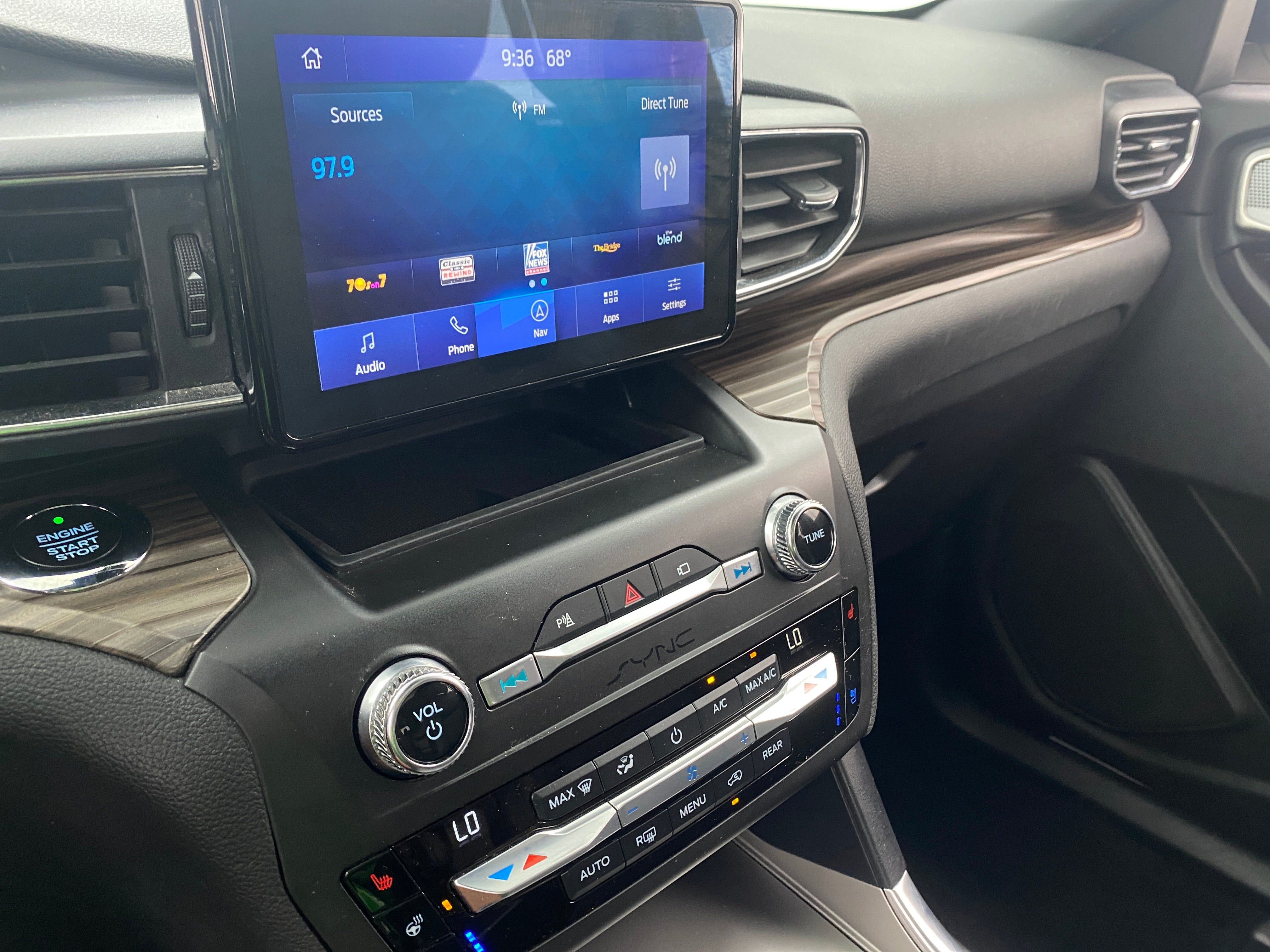 2020 Ford Explorer Limited 3
