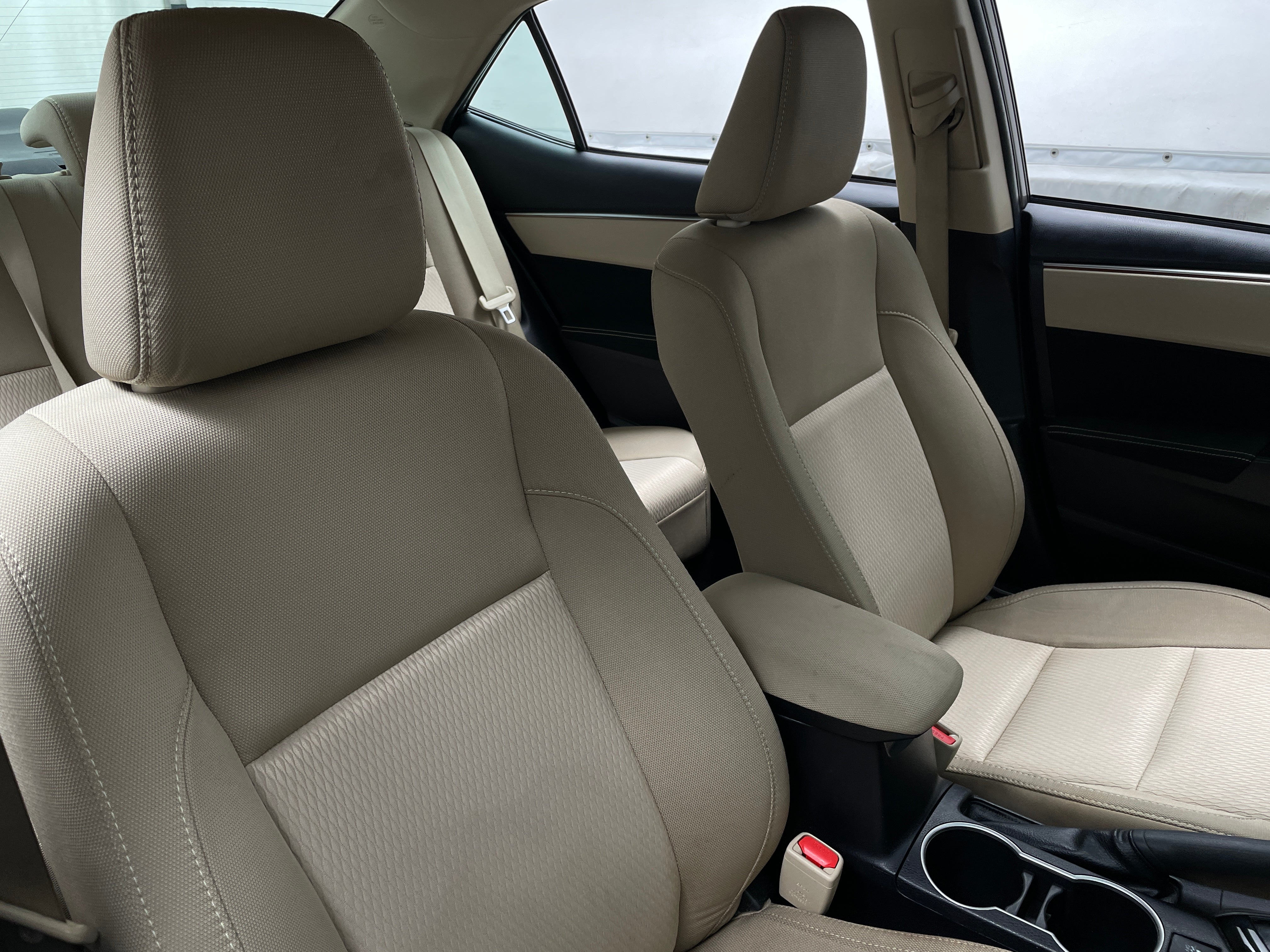 2014 Toyota Corolla LE 2