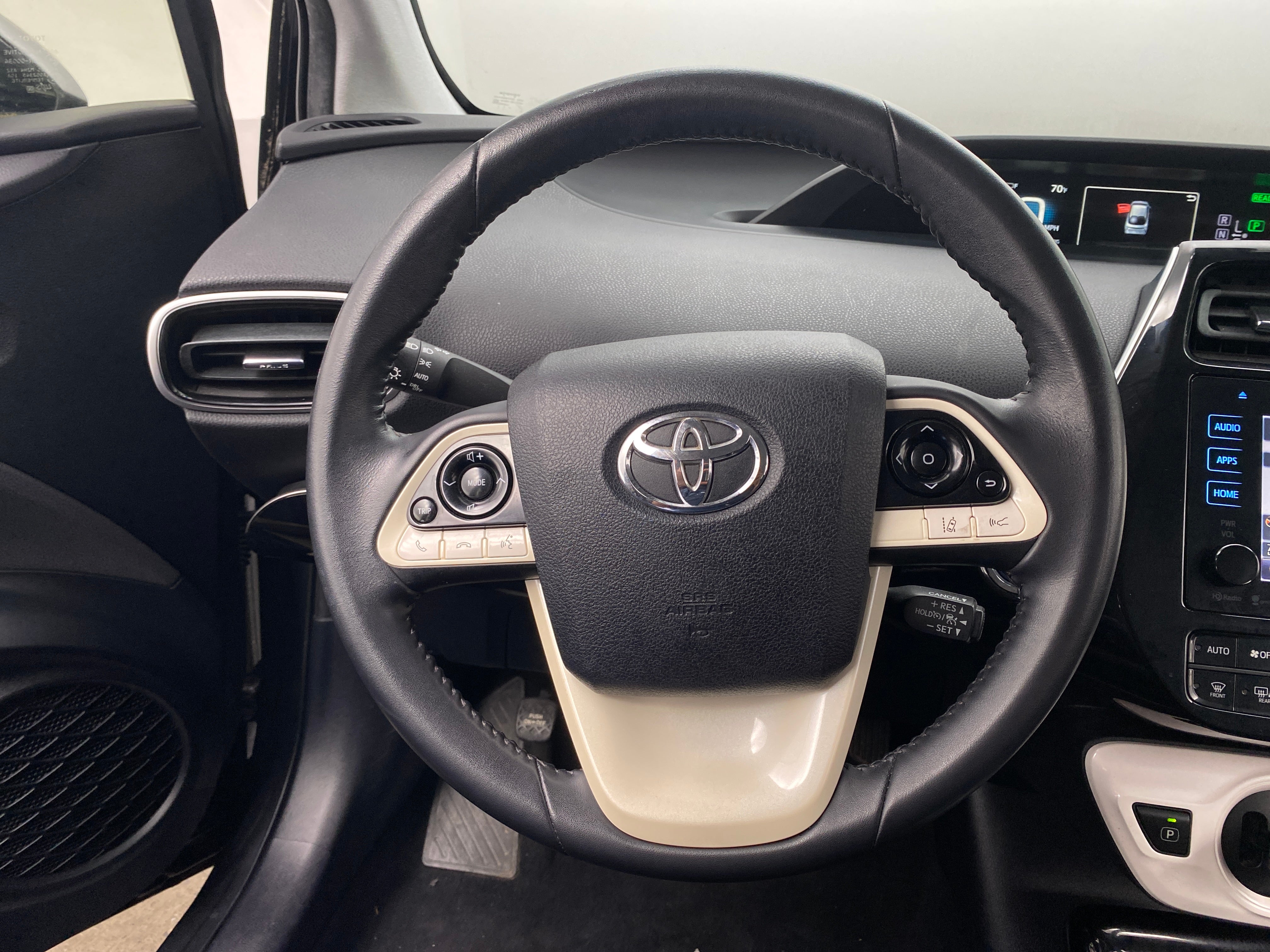 2017 Toyota Prius Three 5