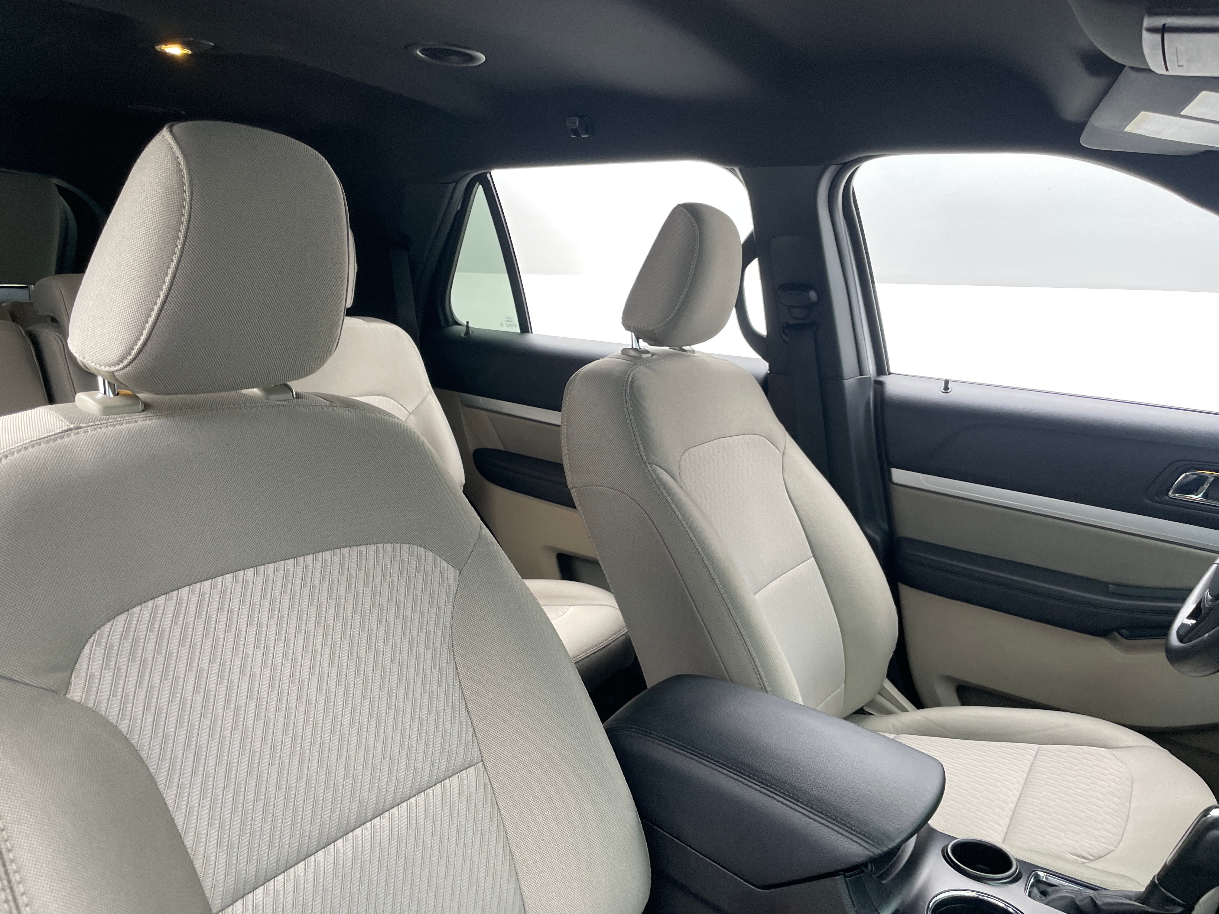 2019 Ford Explorer Base 2