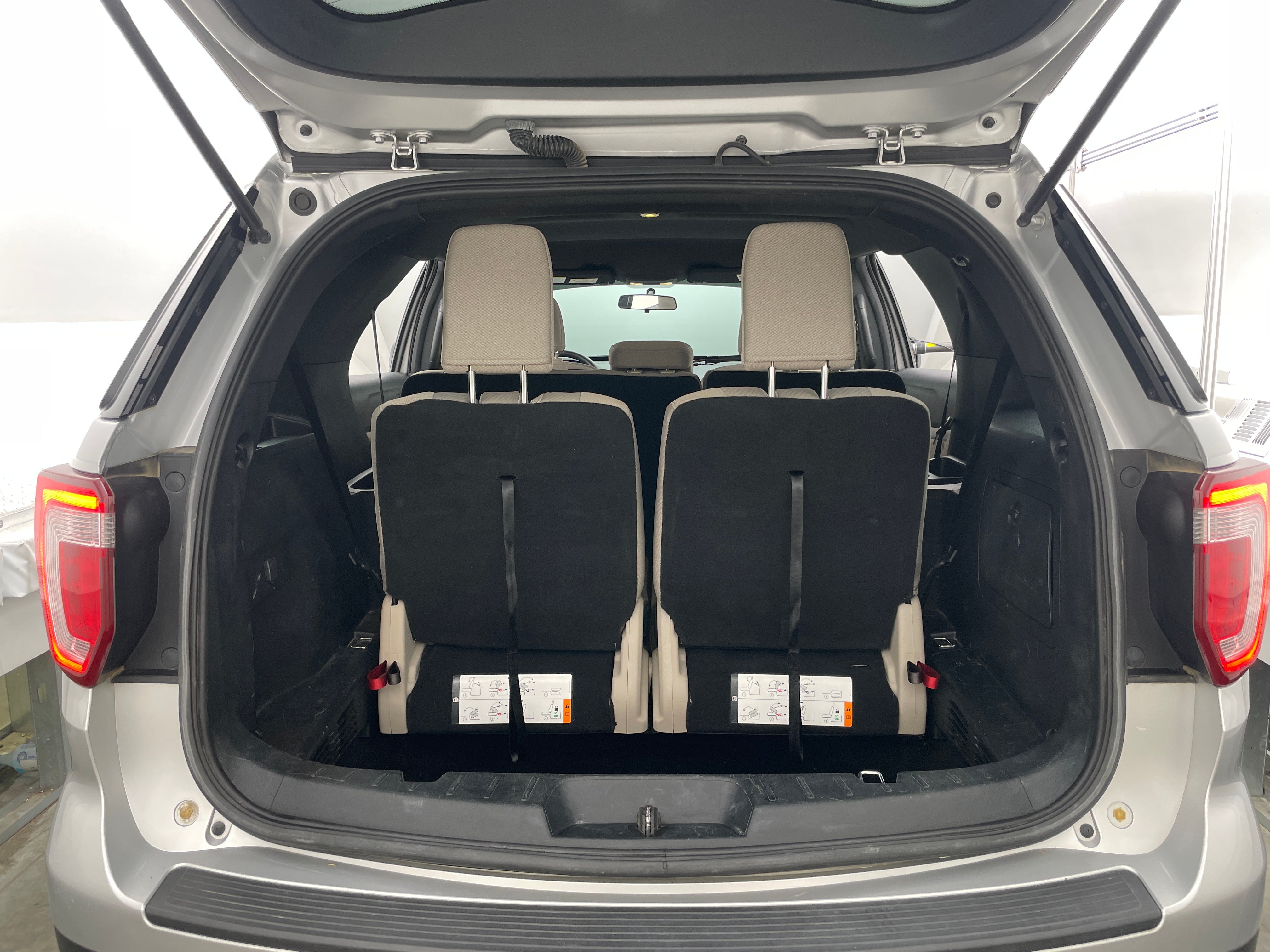 2019 Ford Explorer Base 6