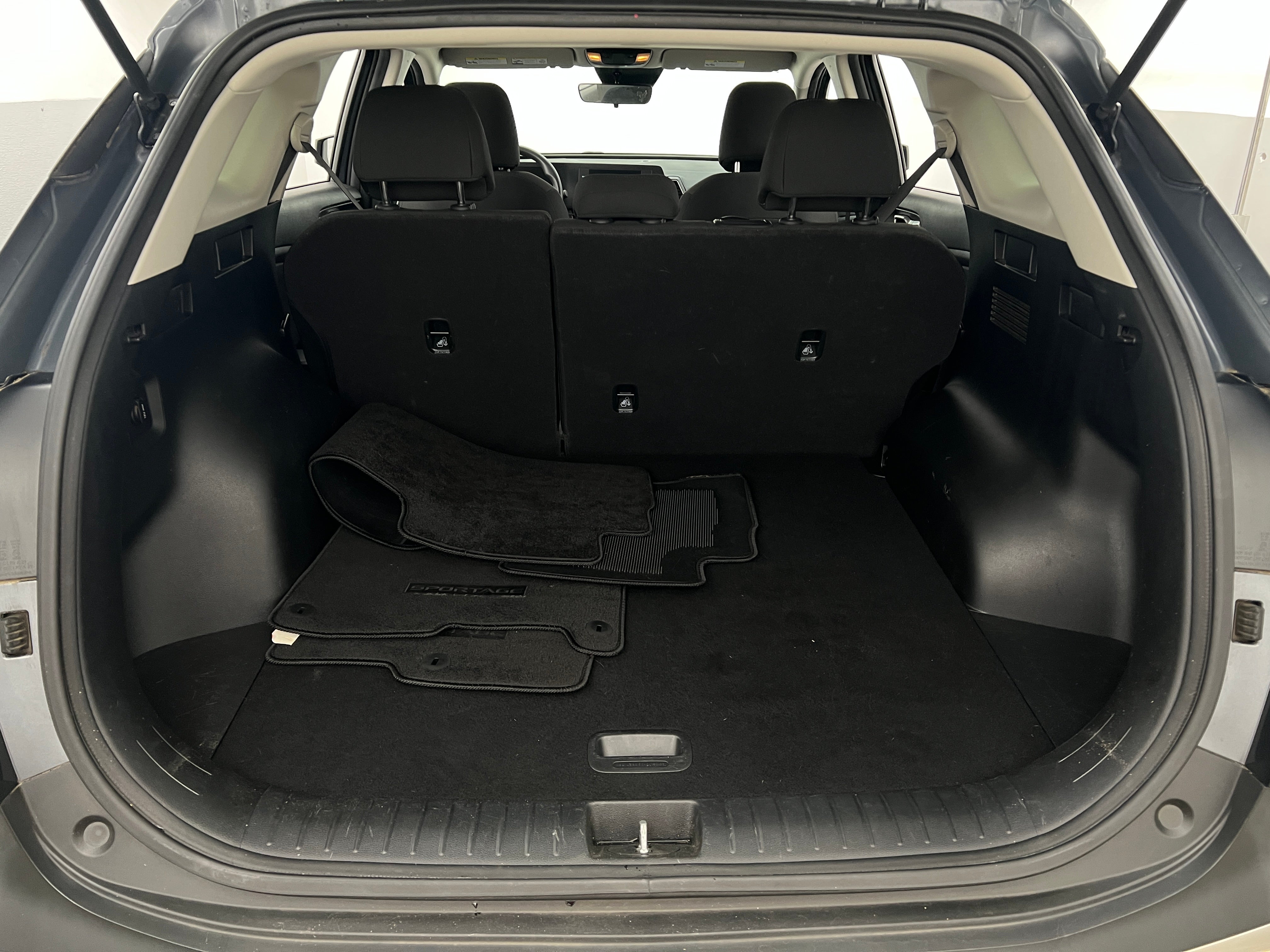 2023 Kia Sportage LX 7