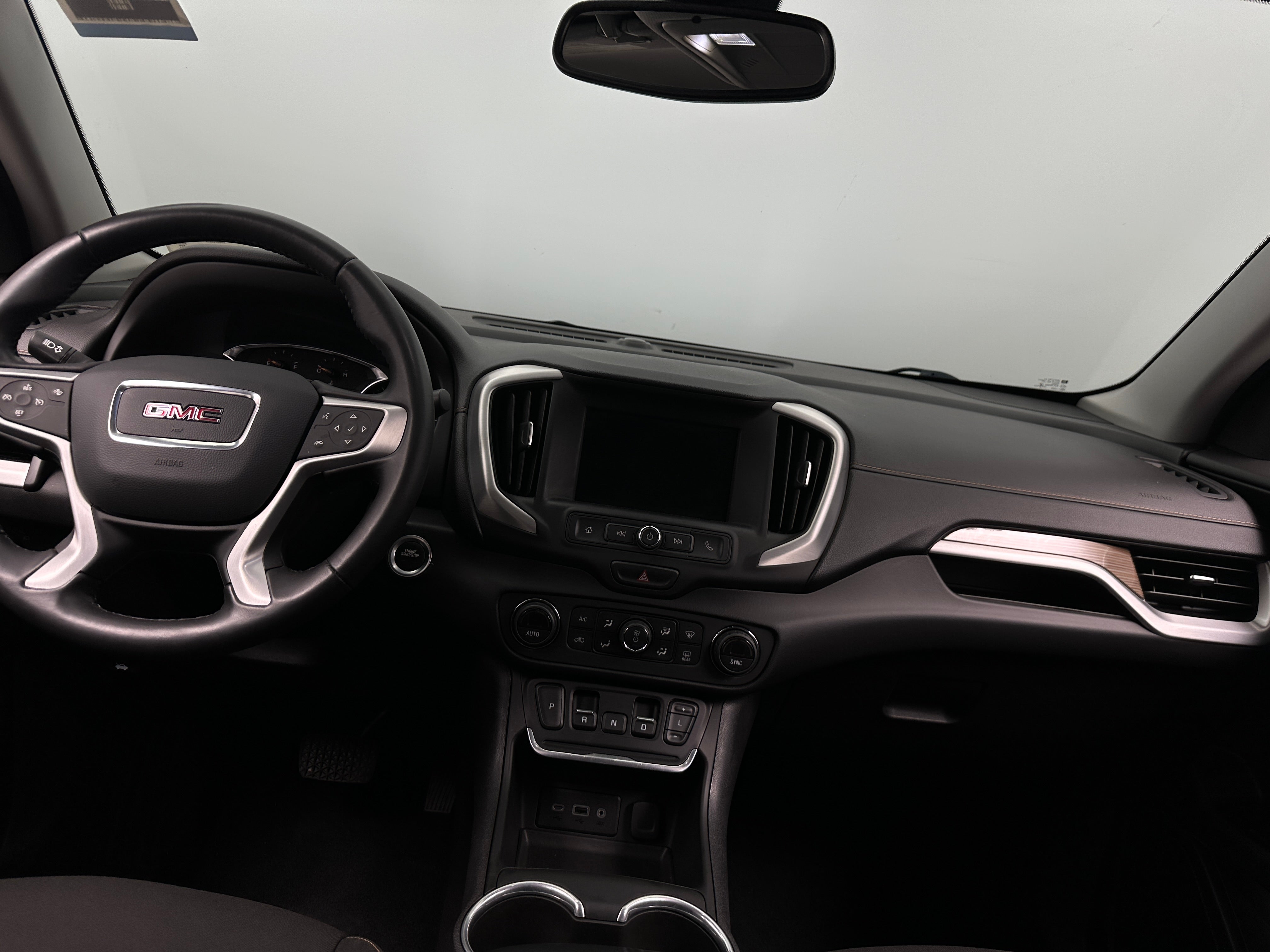 2021 GMC Terrain SLE 3