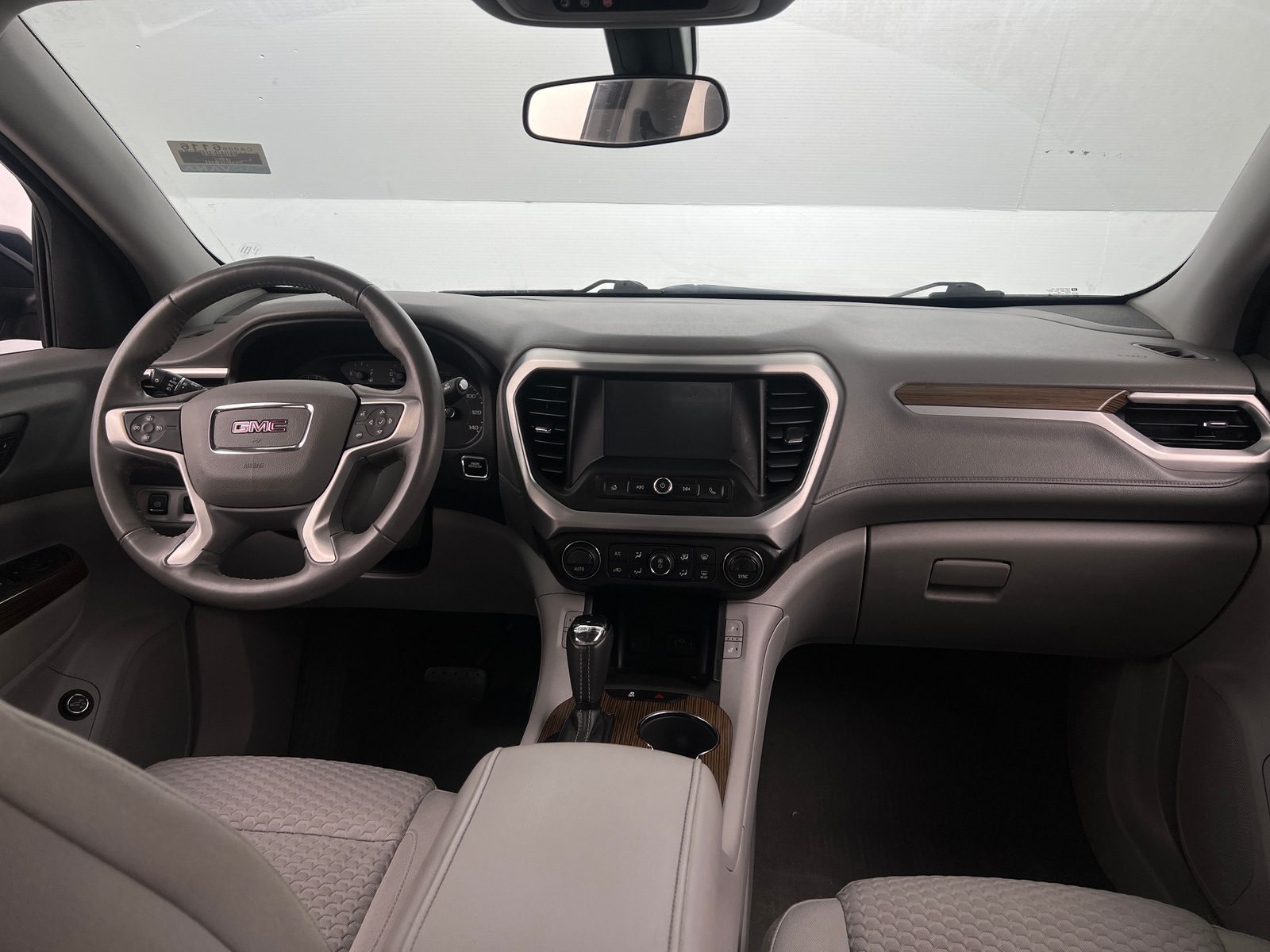 Thumbnail: 2017 GMC Acadia - 3