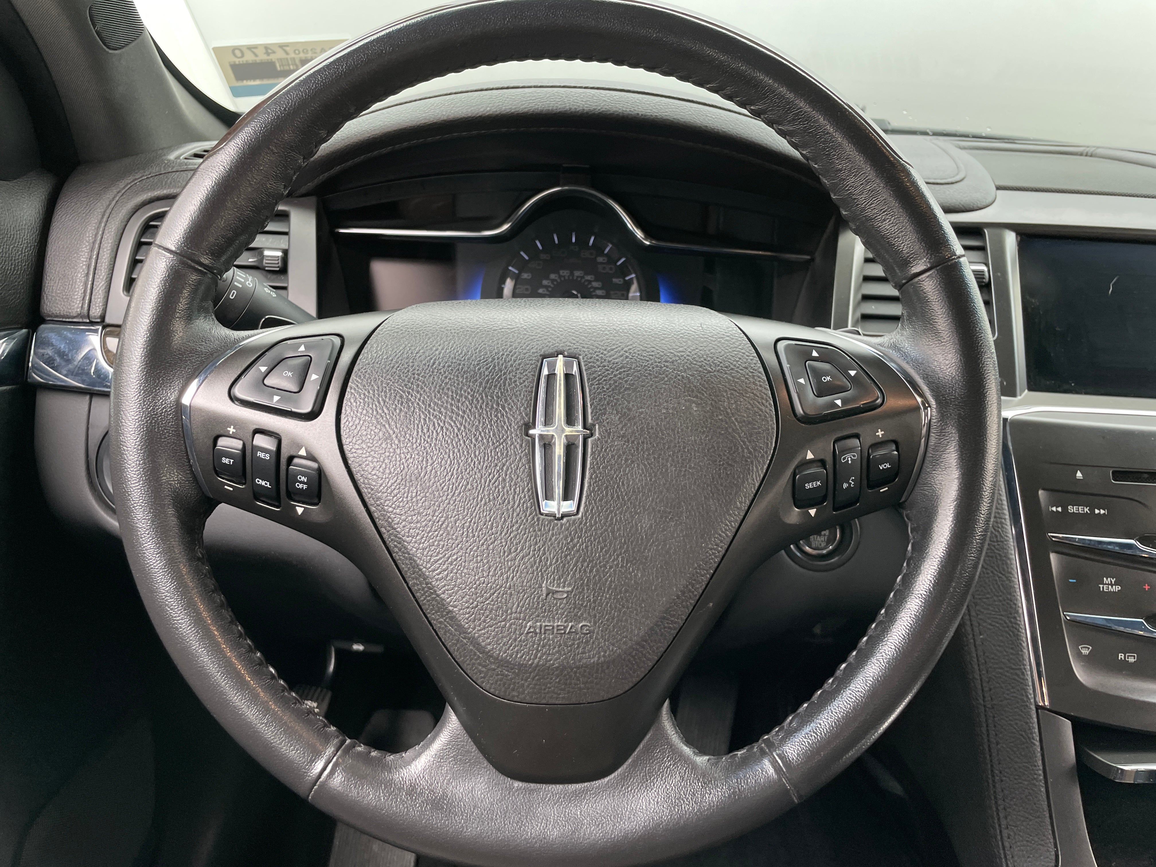 2013 Lincoln MKS  4