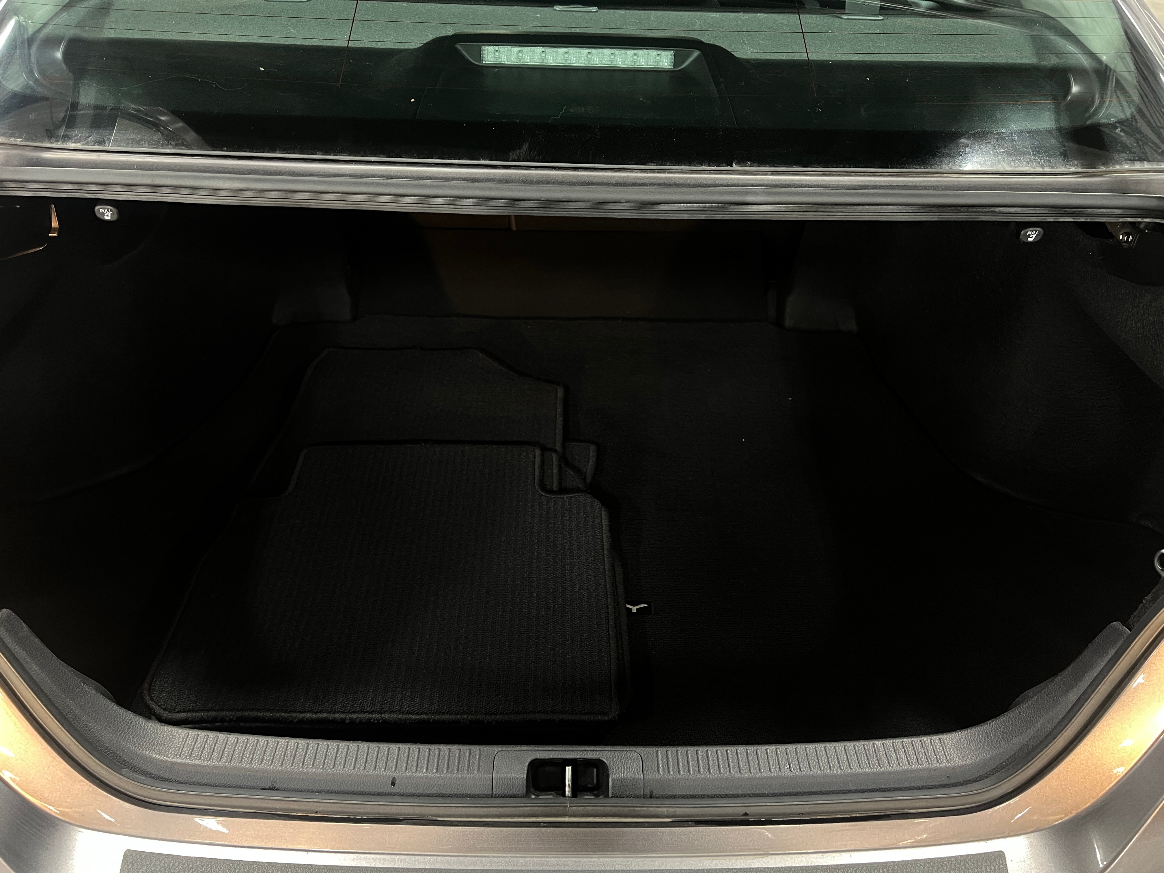 2020 Toyota Camry XSE 6