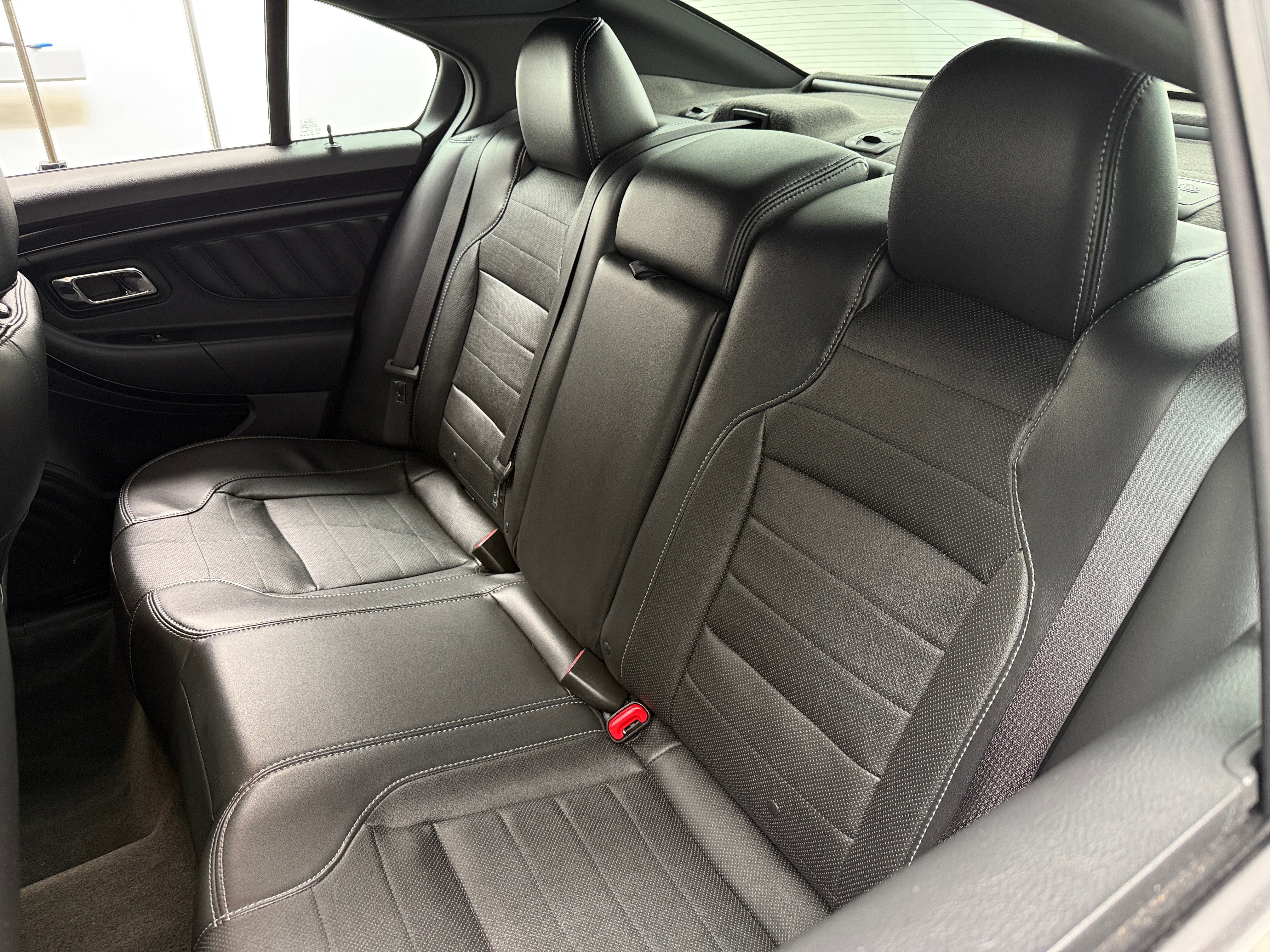 2014 Ford Taurus SHO 5