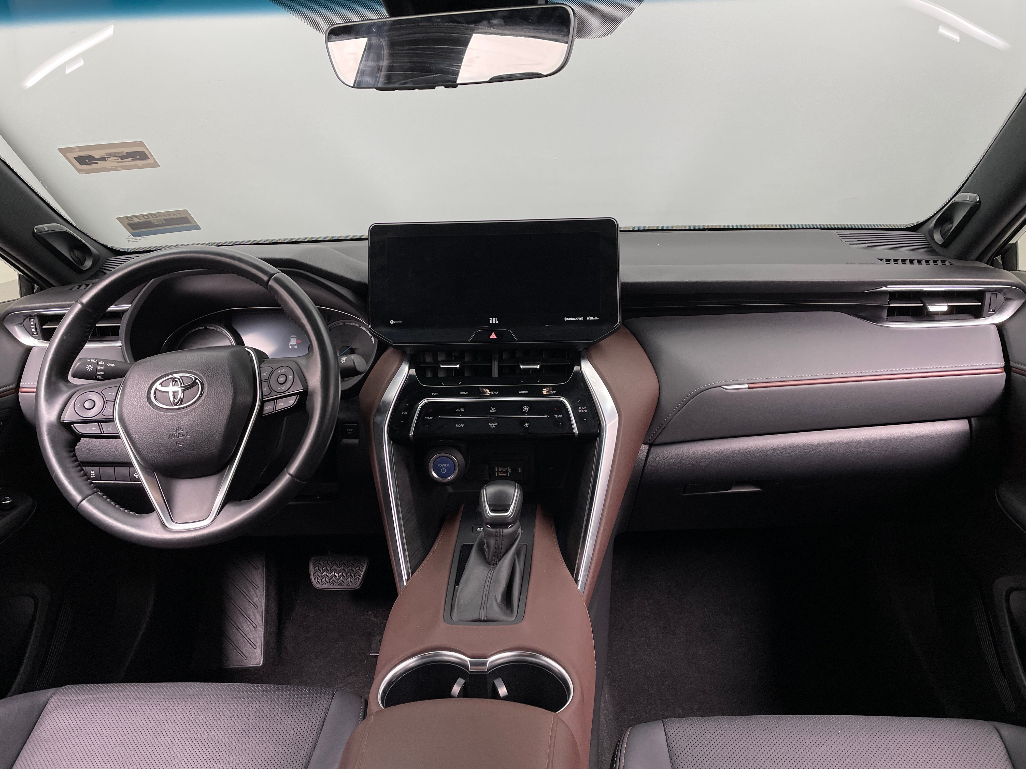 2021 Toyota Venza XLE 2