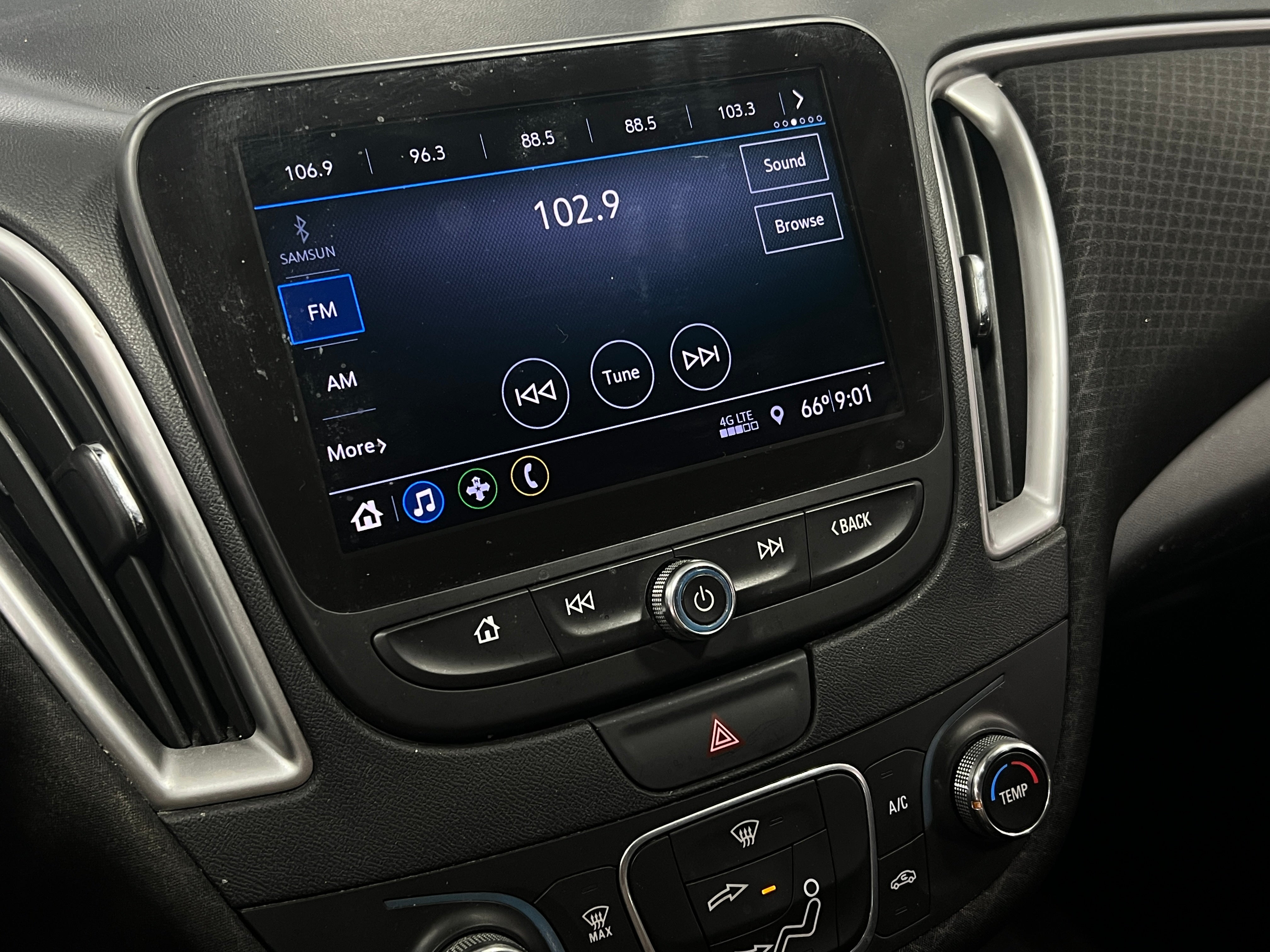 2019 Chevrolet Malibu LS 4