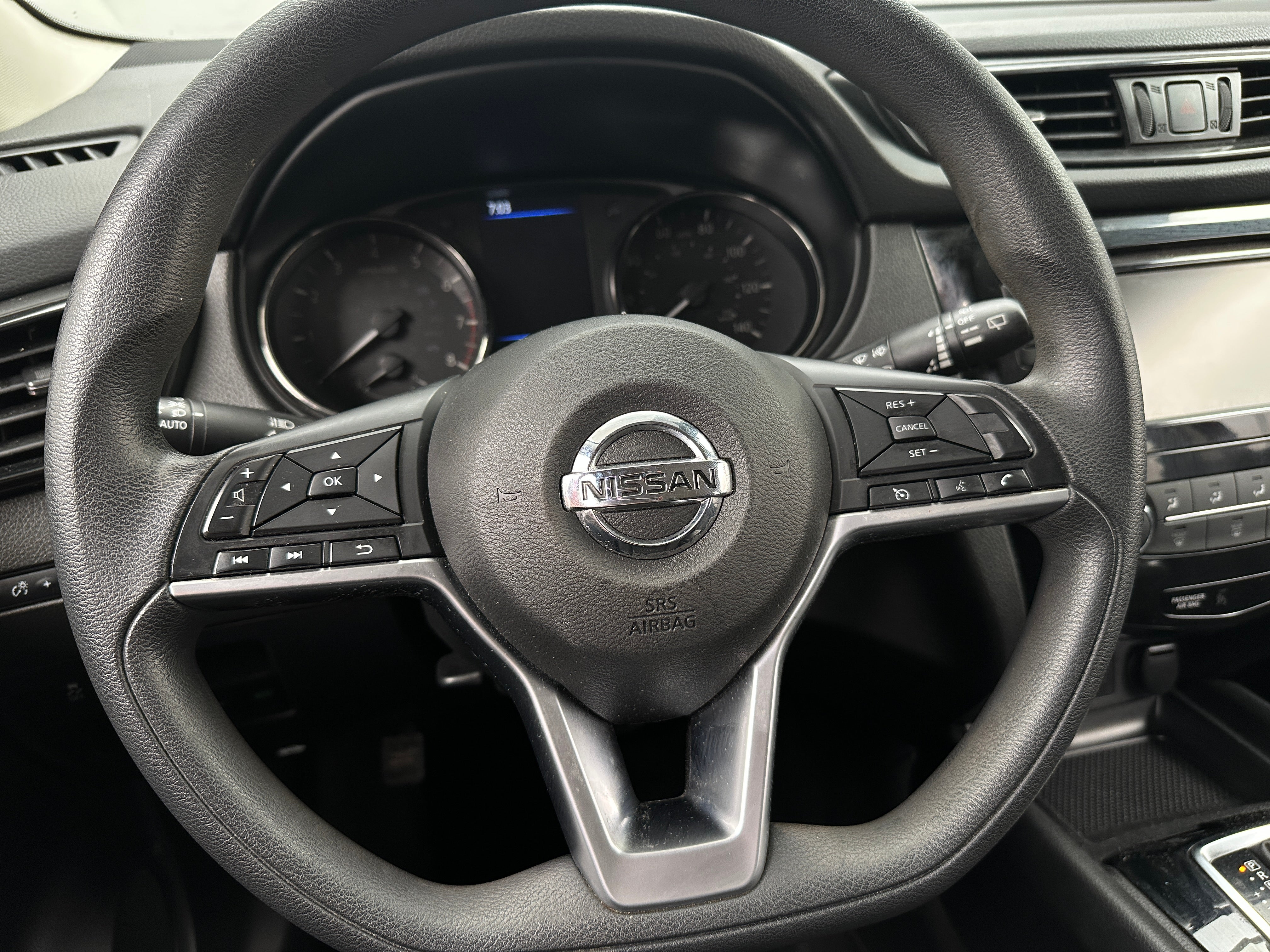 2020 Nissan Rogue Sport S 5