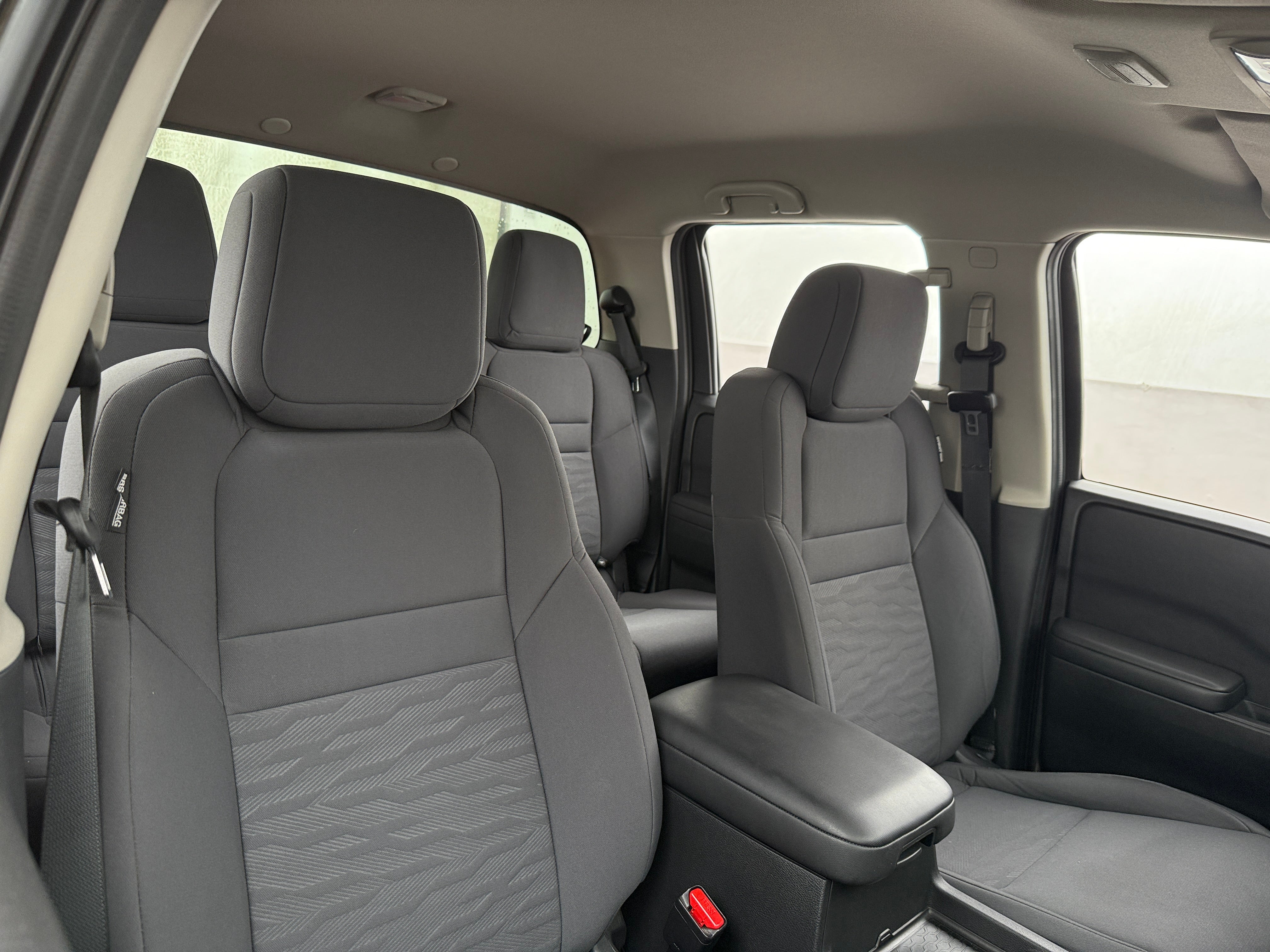 2022 Nissan Frontier S/C 2