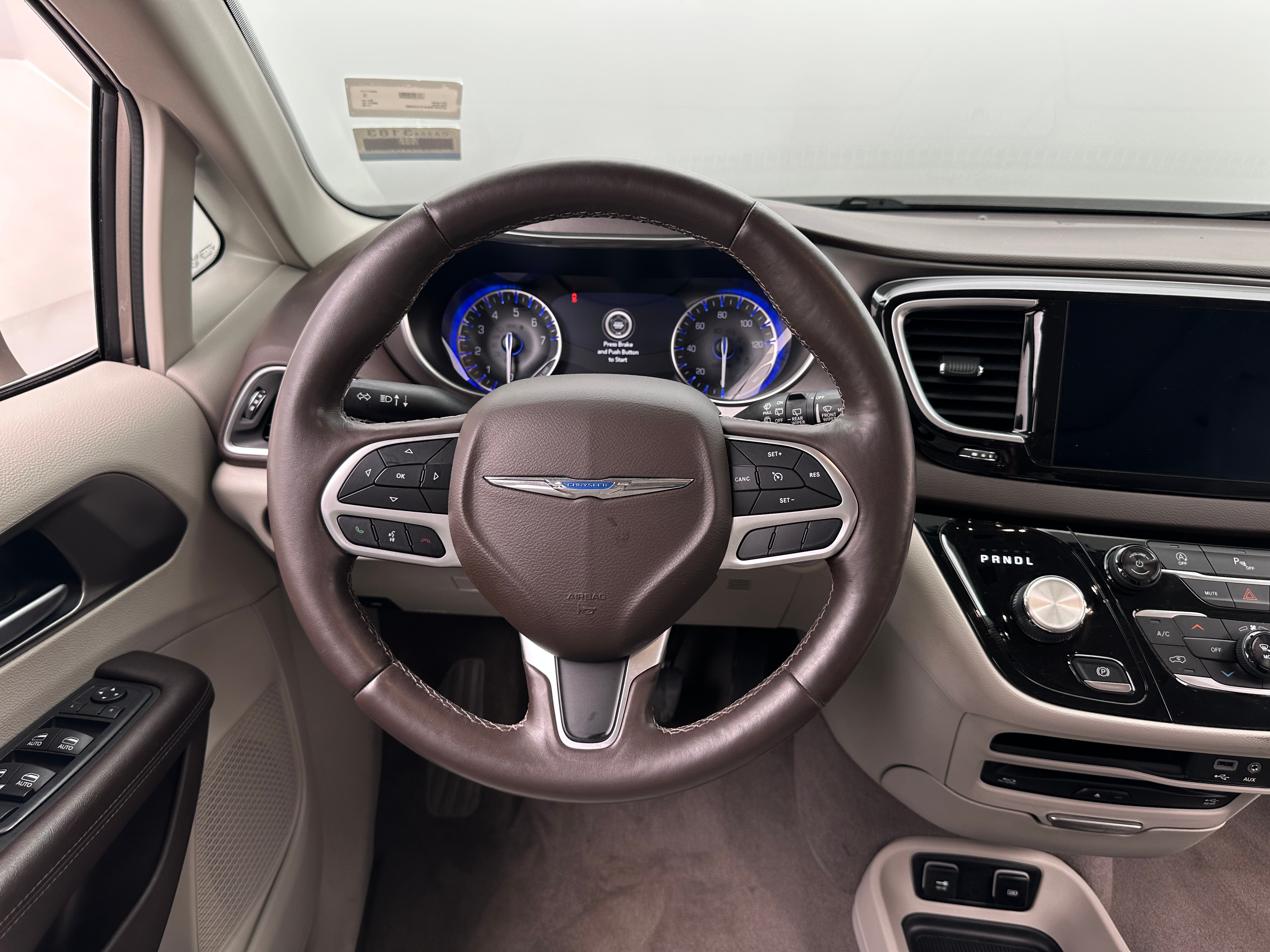 2018 Chrysler Pacifica  4